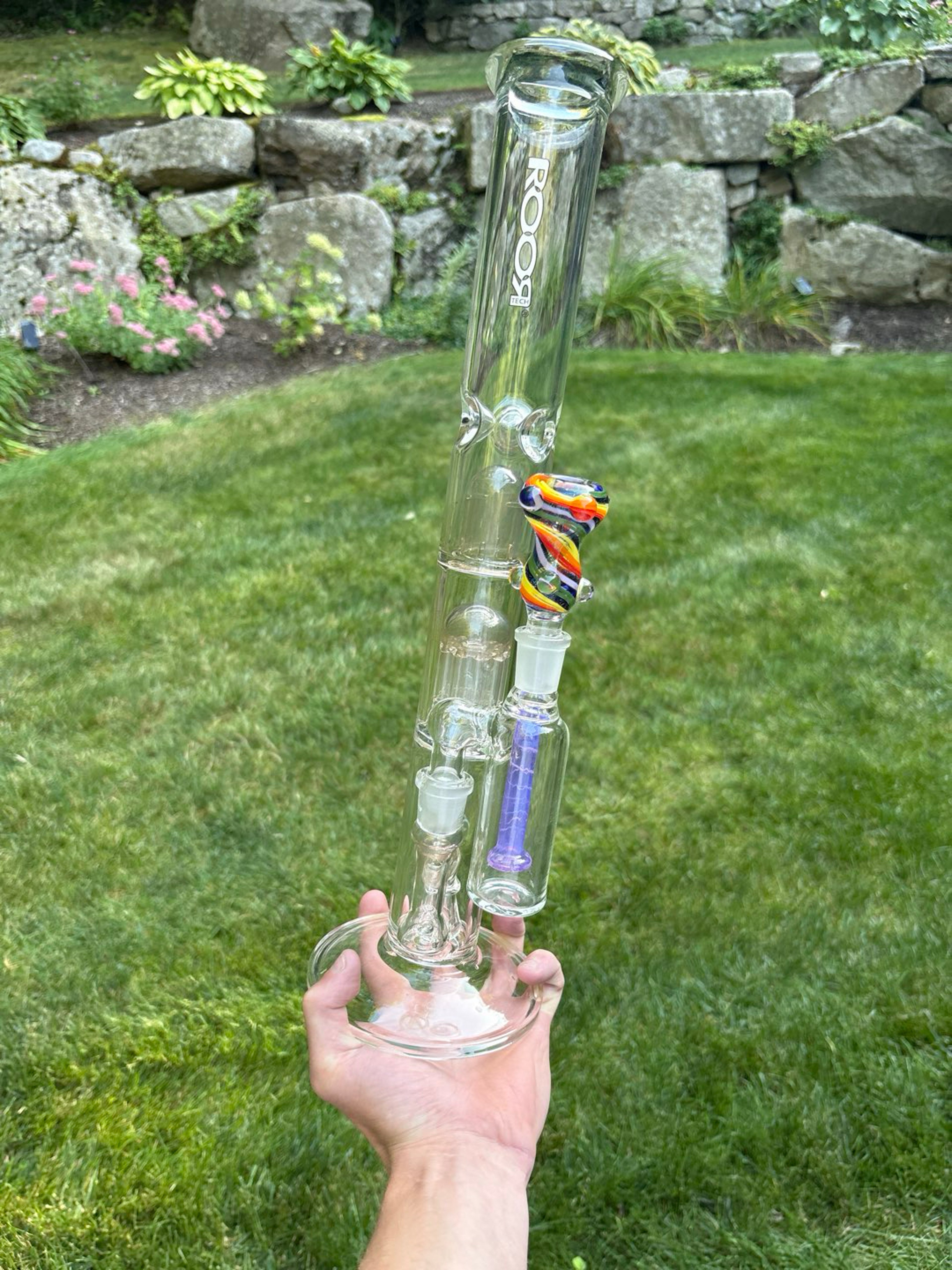 Preview pic of 18” ROOR 10am tree perc with ash catcher and custom bowl