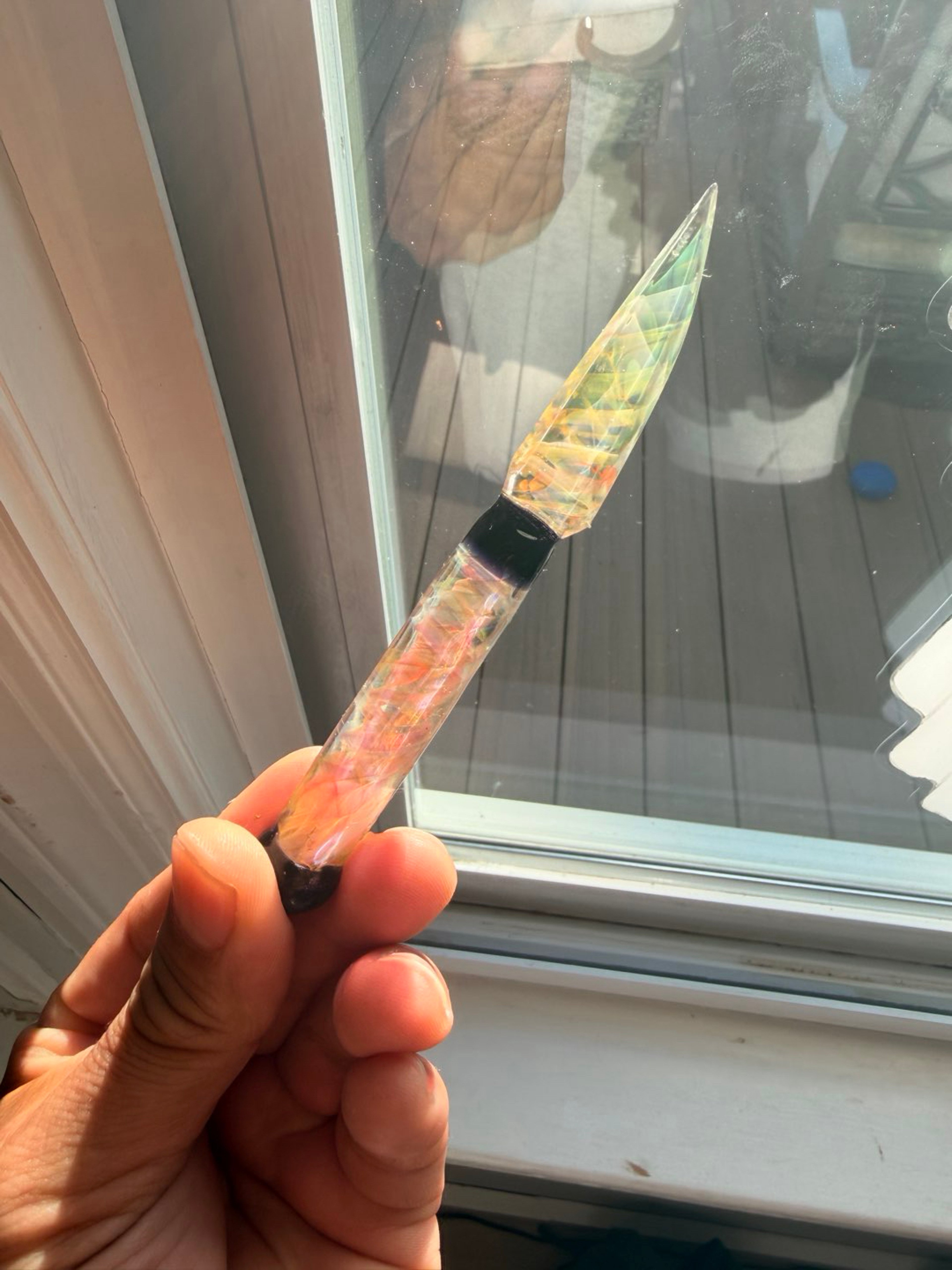 Preview pic of 14kt gold infused glass dabber
