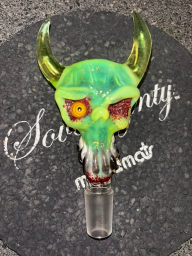 Preview pic of AMG glass 18mm demon head bowl