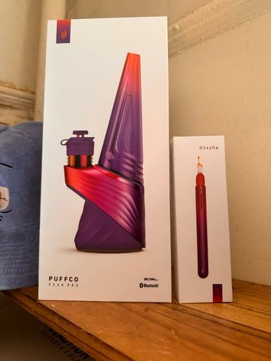 Preview pic of Puffco peak pro plasma