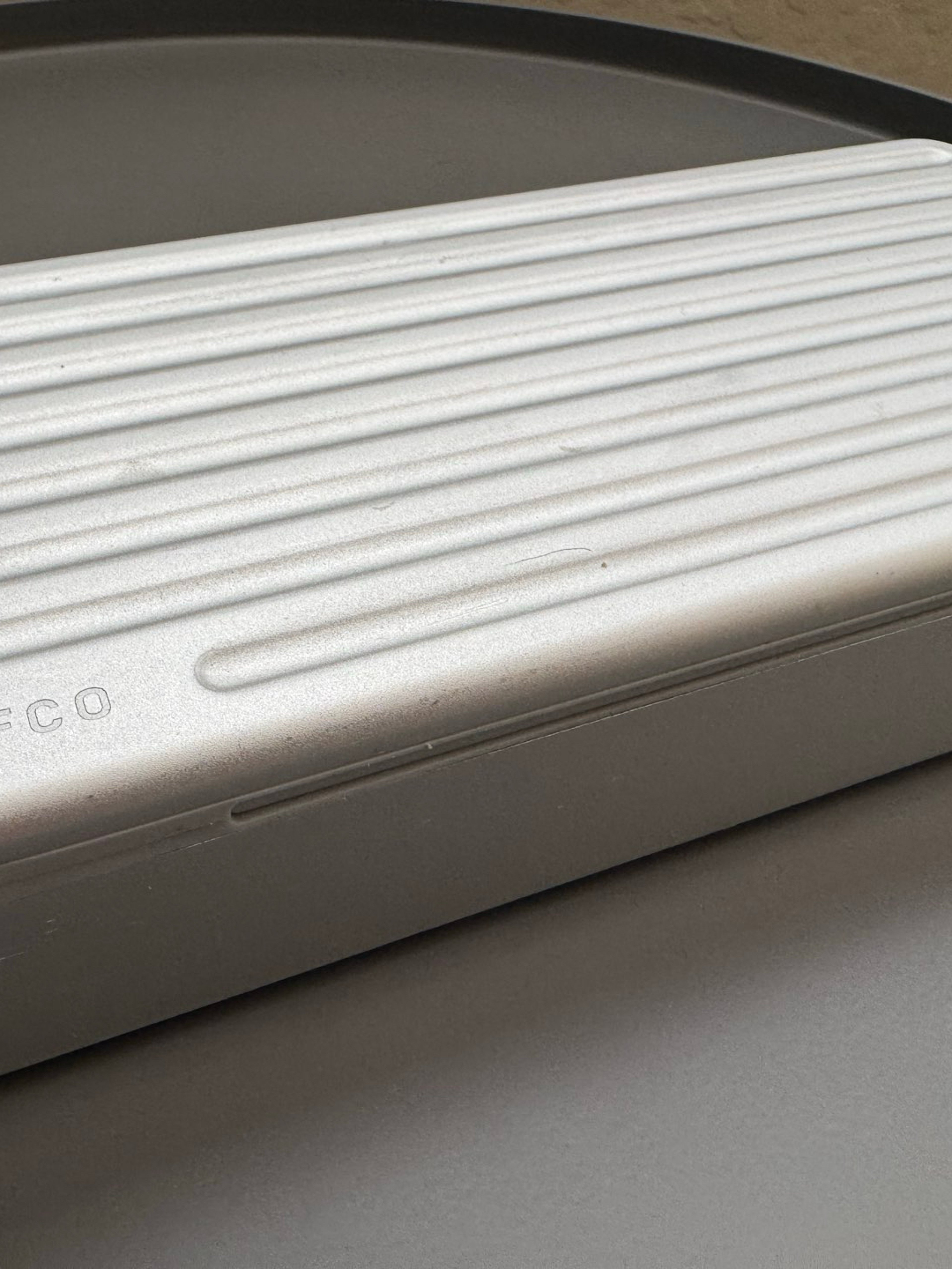 Puffco pivot + travel case image 0