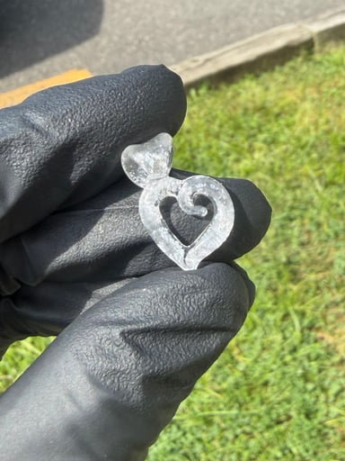 Preview pic of Micro heart pendant rich villa UV