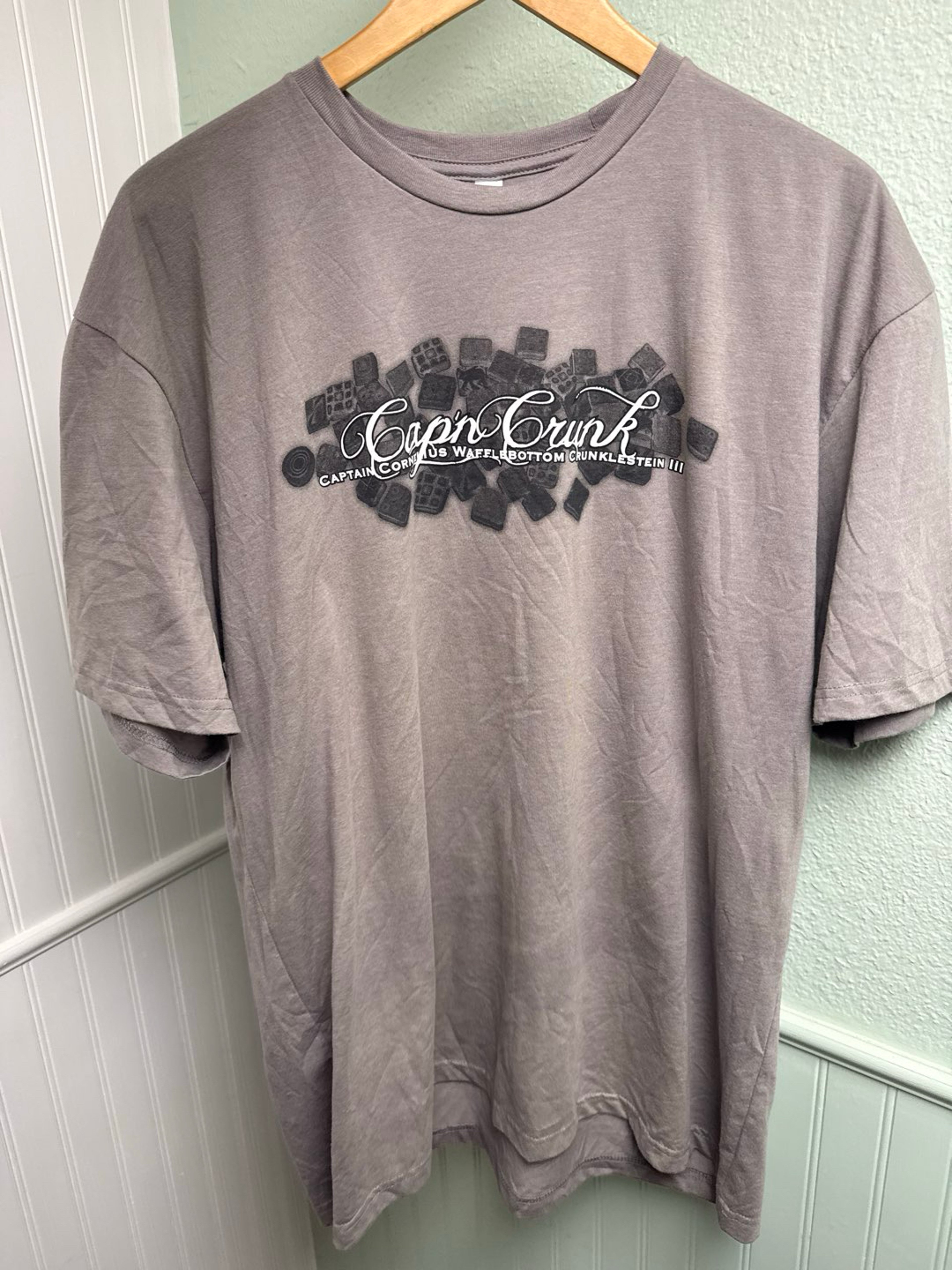 Preview pic of Capn Crunk Crunkelstien XXL T shirt
