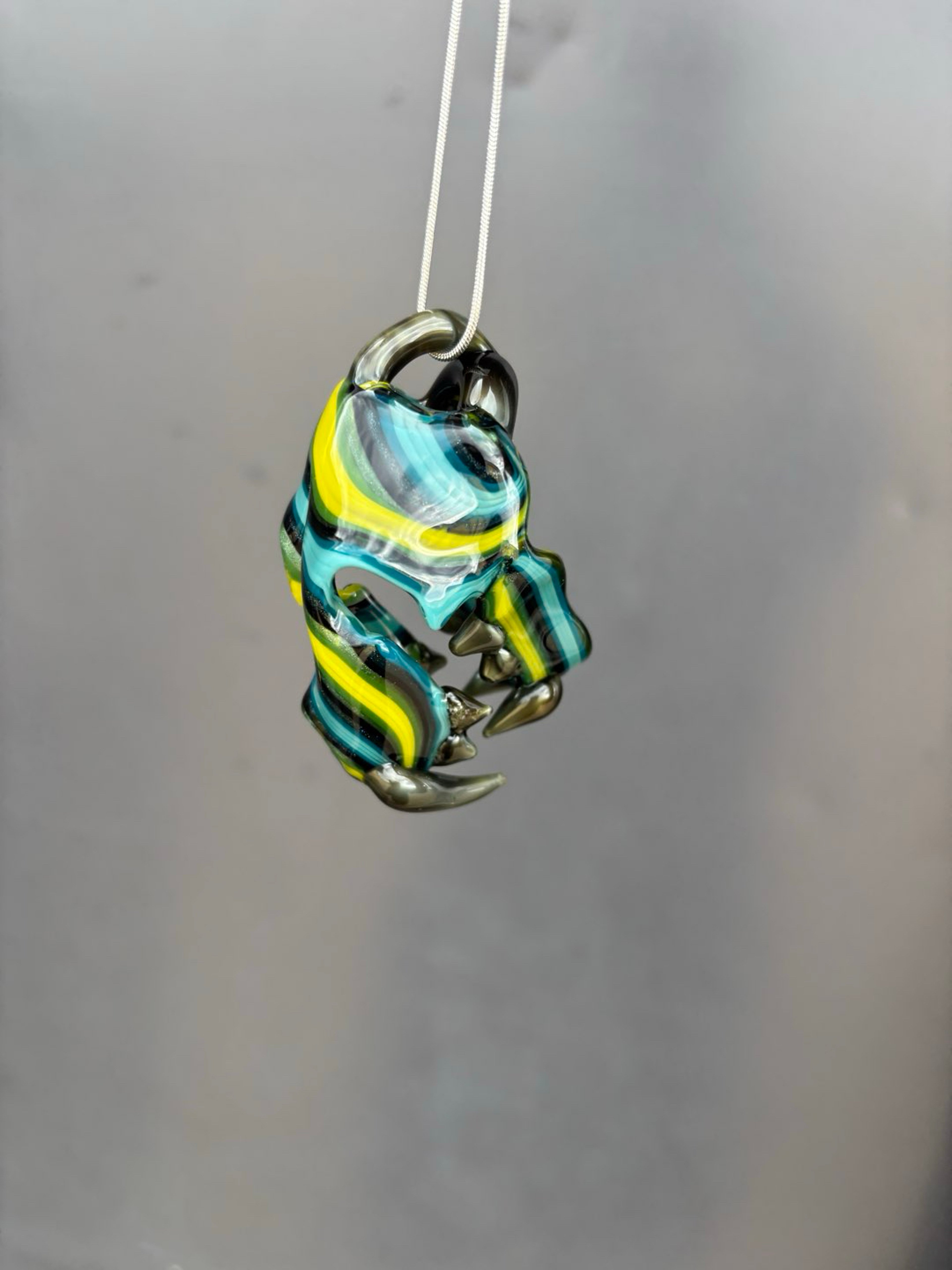 Preview pic of Skull pendant