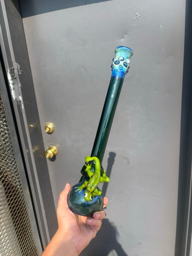 Preview pic of Lizard flower tube