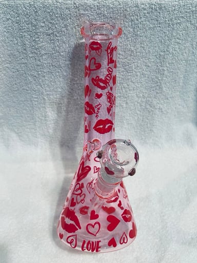 Preview pic of Red Hearts and Kisses Love Bong