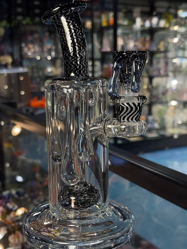 Preview pic of Uzzi Glass UV