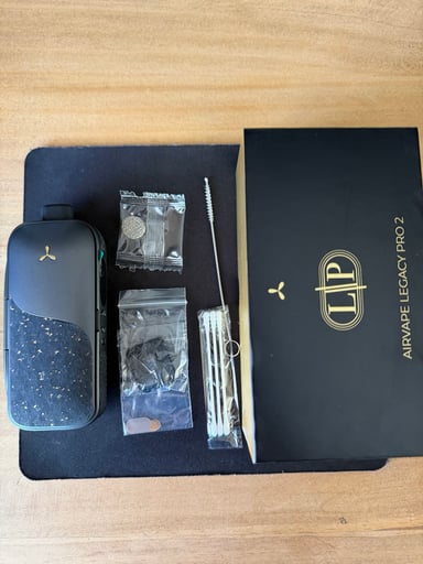 Preview pic of AirVape Legacy Pro2
