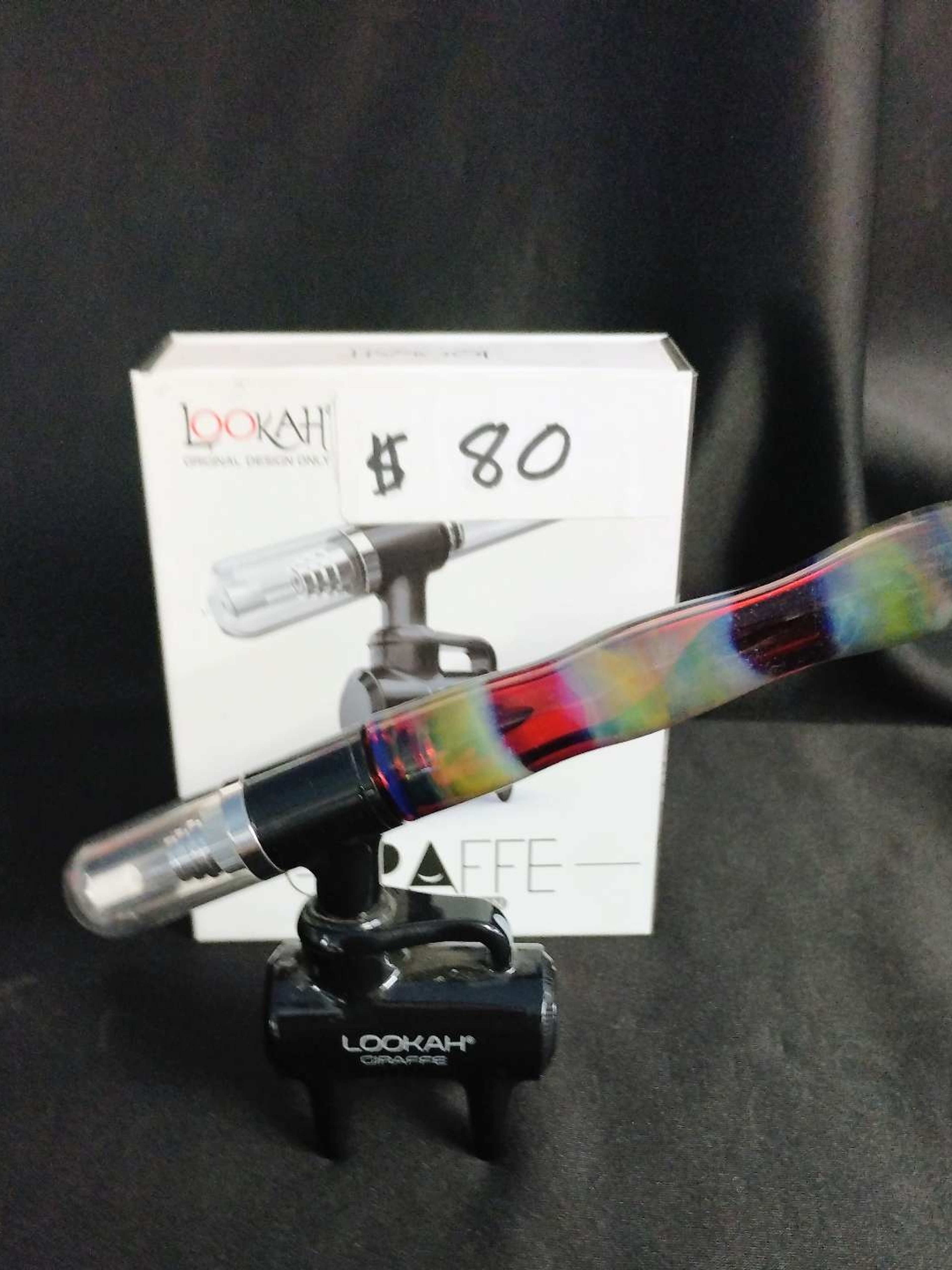 Preview pic of Lookah giraffe with custom glass stem