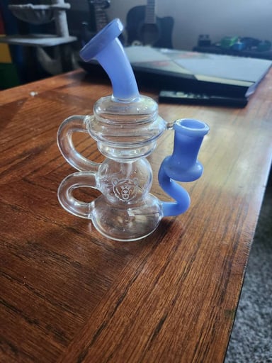 Preview pic of Bear Quartz Mini Rig