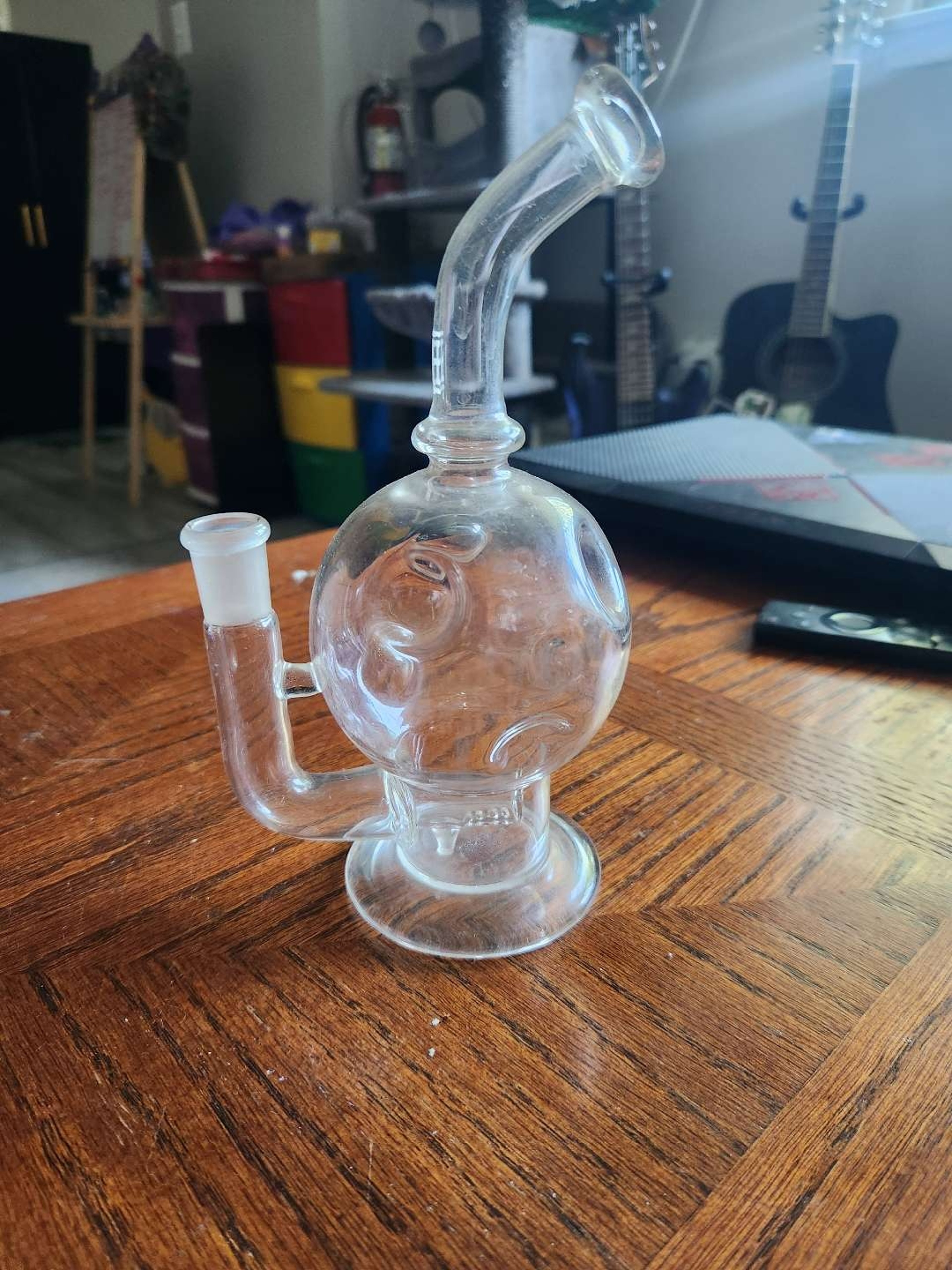 Preview pic of Hemper Moon Bong