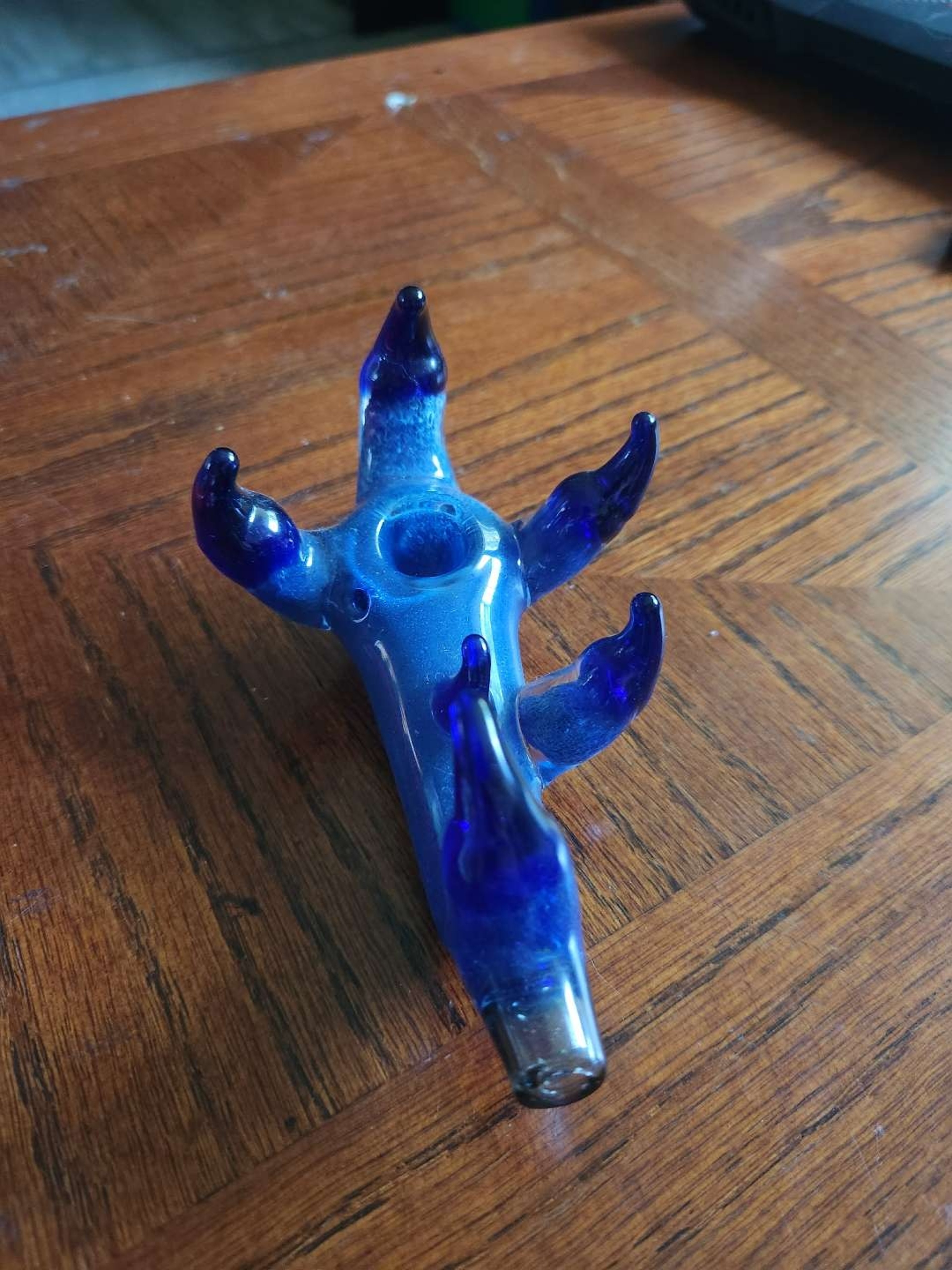 Preview pic of Claw Pipe