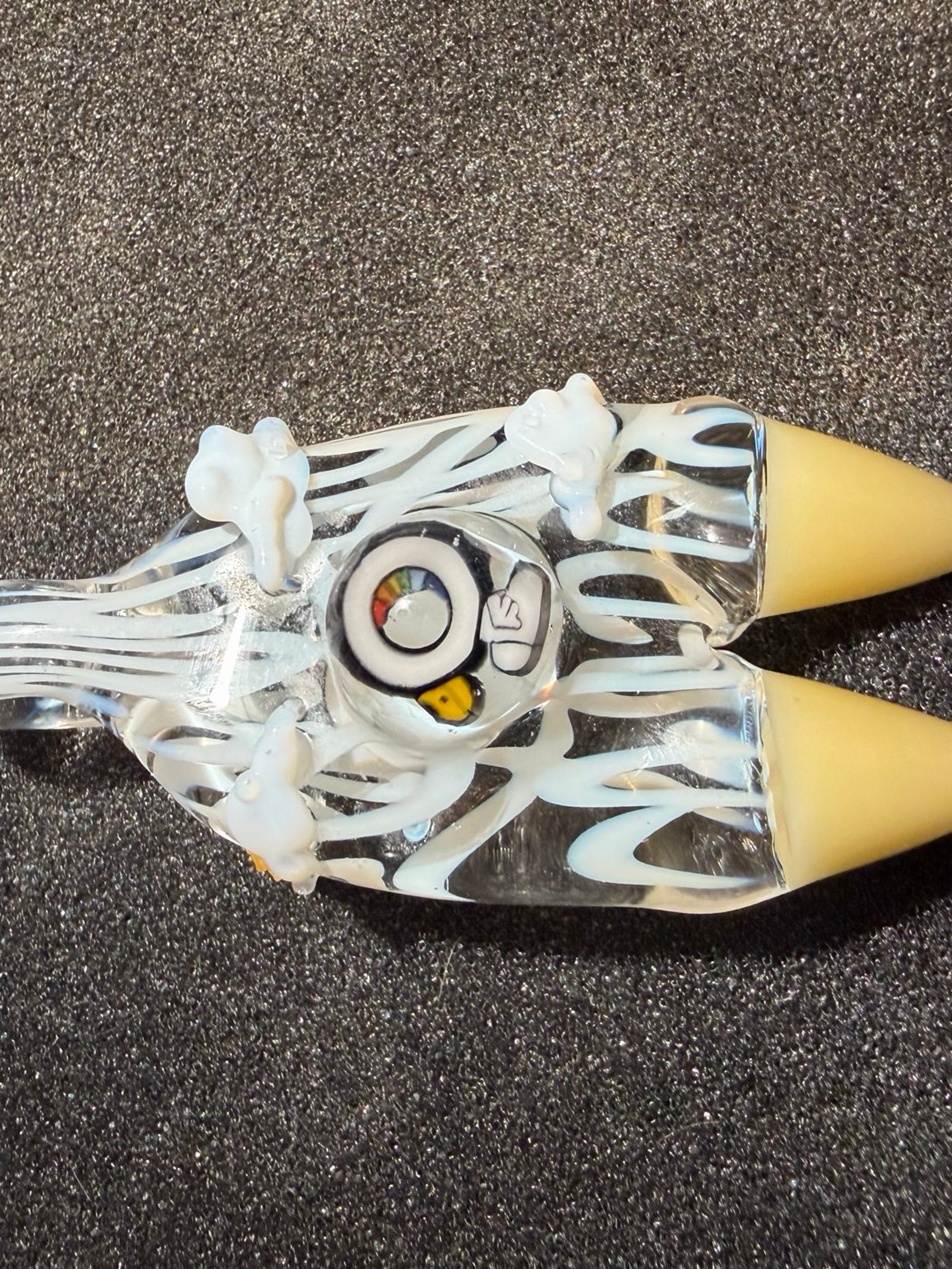 Preview pic of Calmbo x Elbo dinosaur tooth pendant