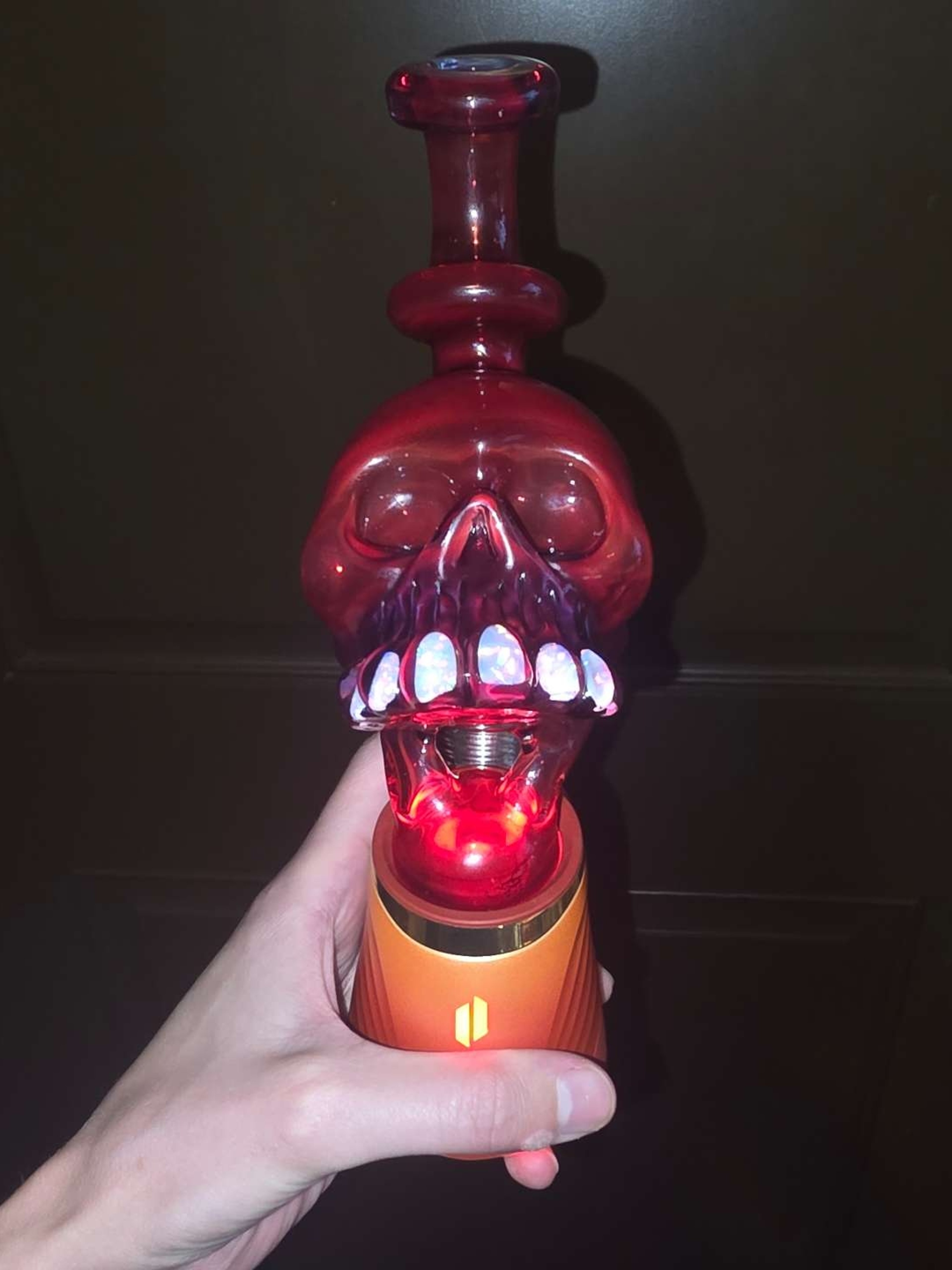 Preview pic of Carstenglass10 skull puffco top