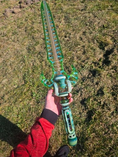 Preview pic of Dreamfire glass fantasy sword