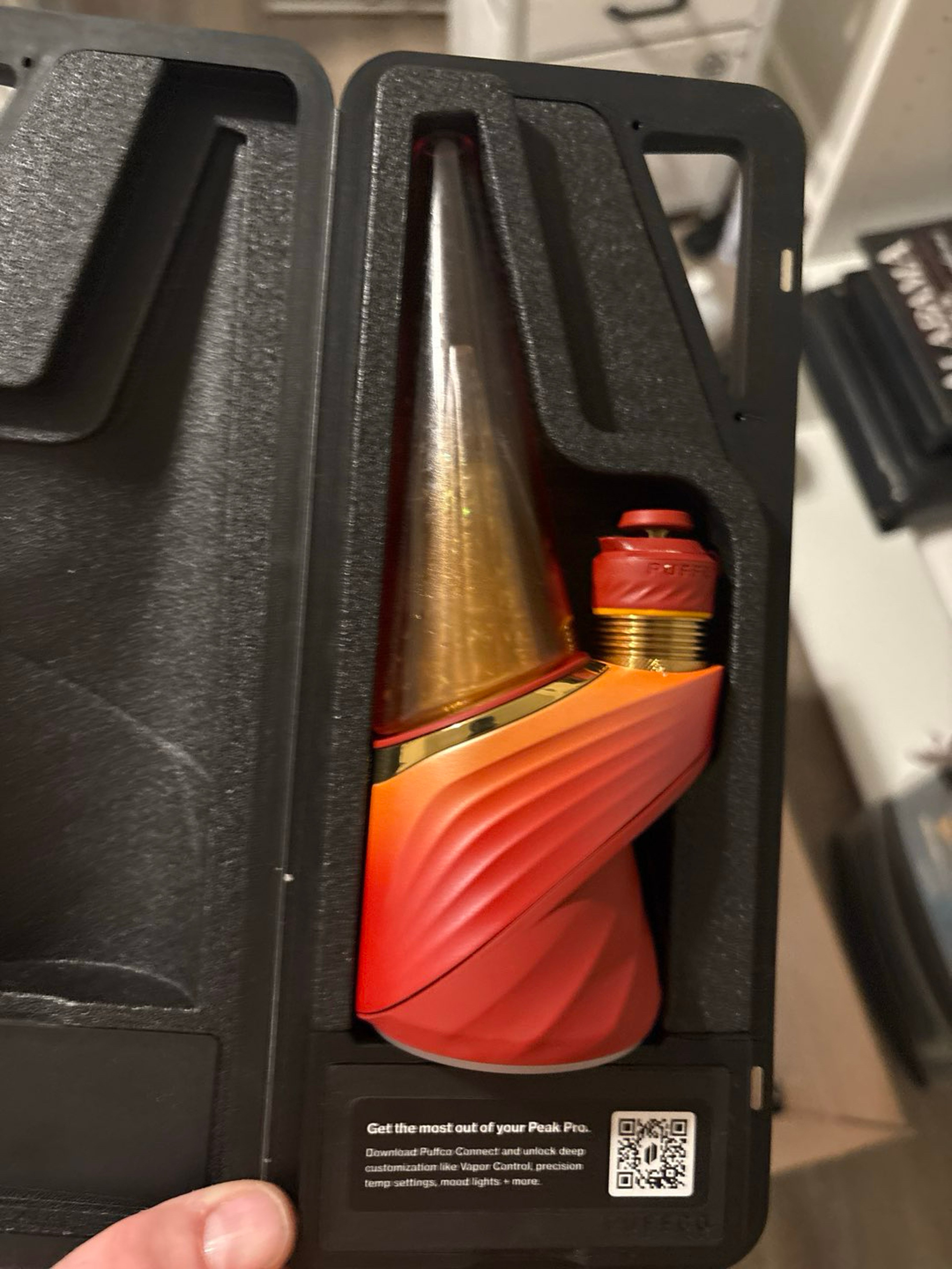 Preview pic of Puffco peak pro daybreak