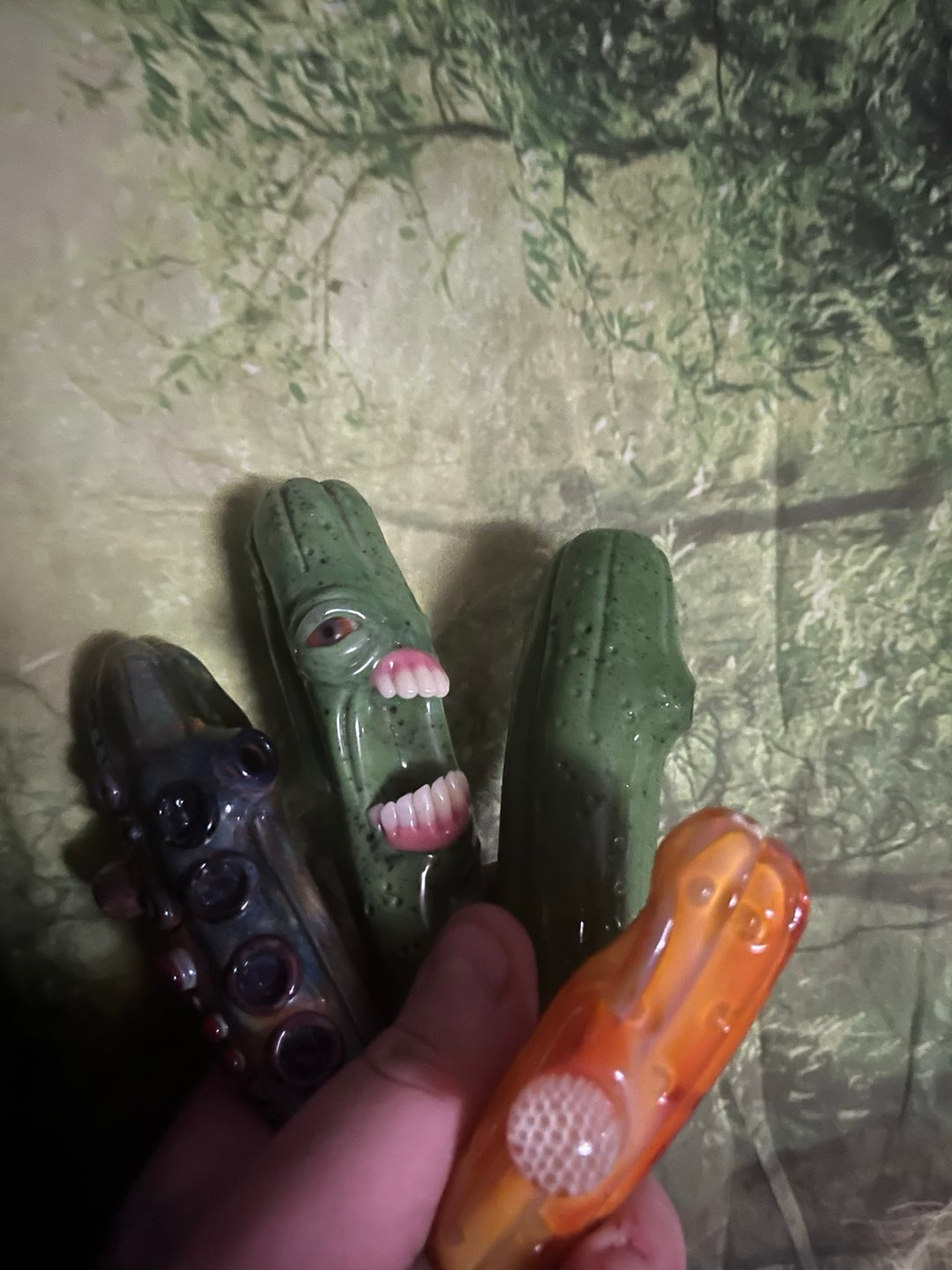 Preview pic of Og PICKLES - Elbo jawns