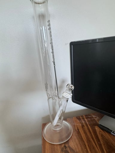 Preview pic of Illadelph Tall Straight - Frosted Base