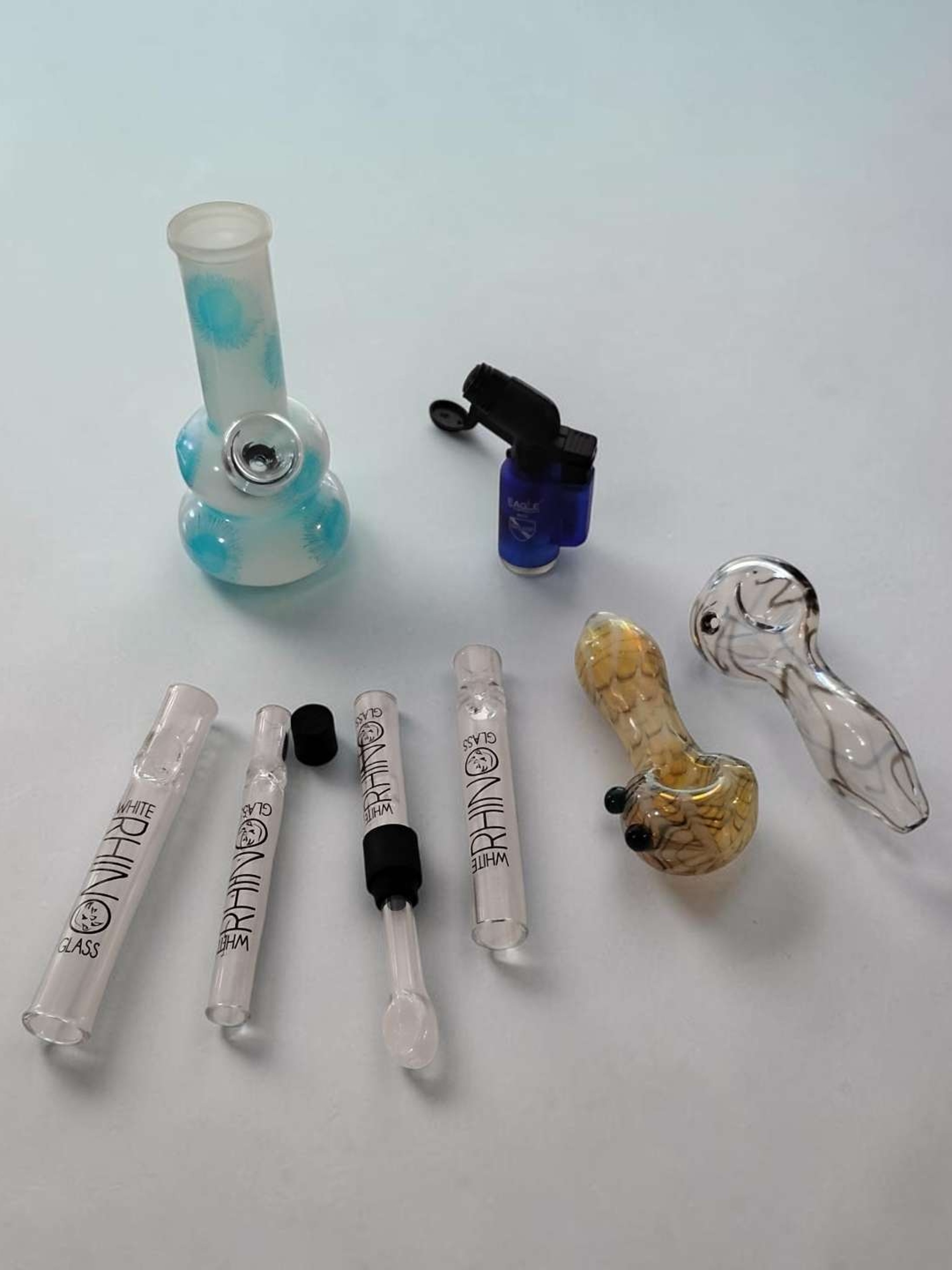 Preview pic of 8 Piece Glass Bundle with Torch