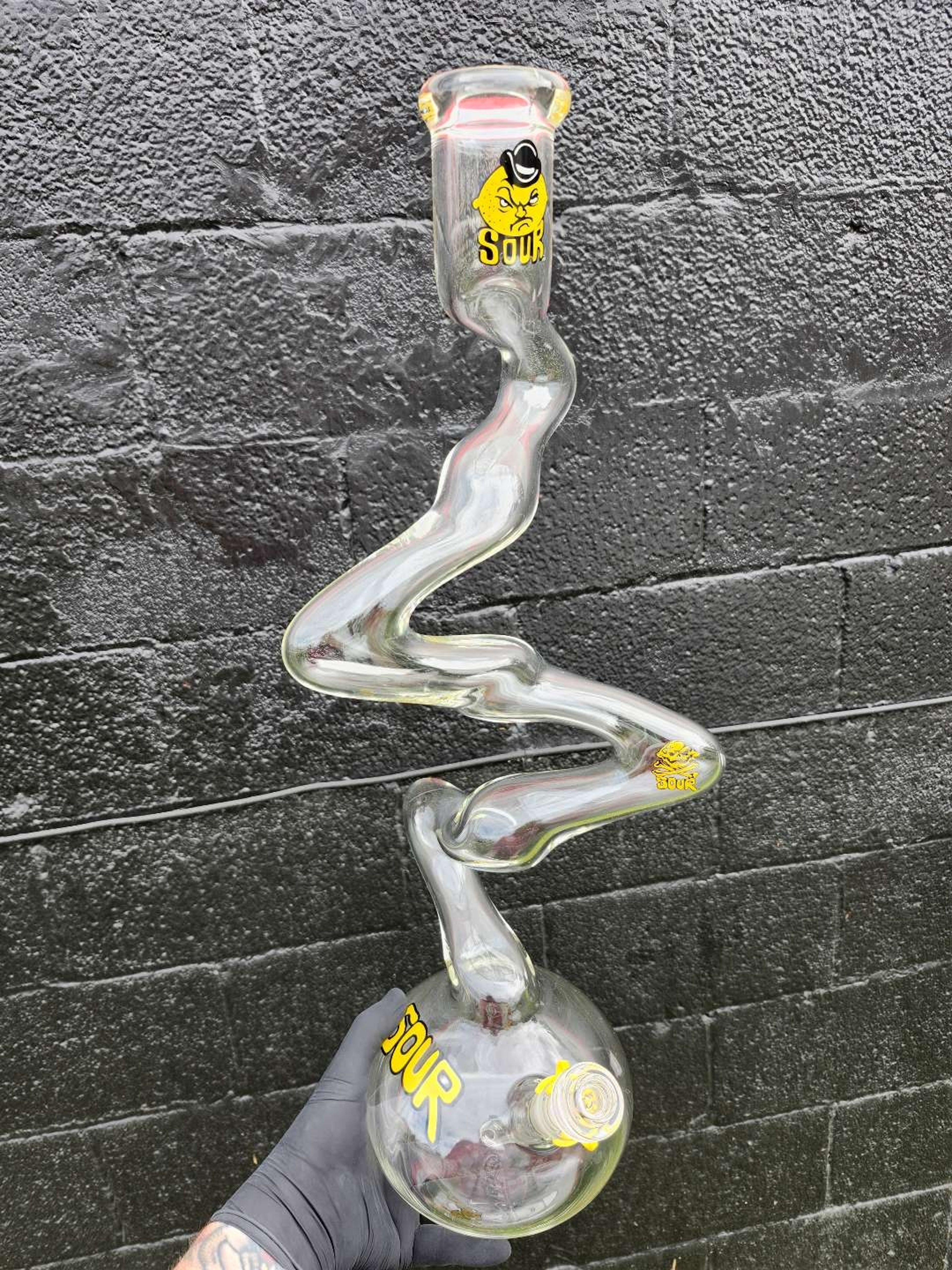 Preview pic of SOUR GLASS 24" TUBE WITH 44" OF KINKS