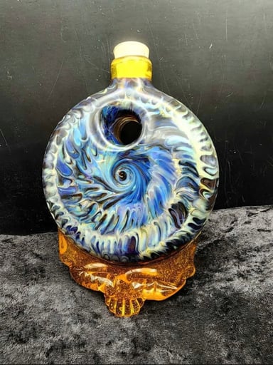 Preview pic of Rhythm glass flask