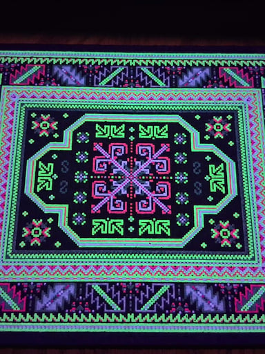 Preview pic of Very Rare* UV Reactive "Mistletoe" Bitrug, Moodmat