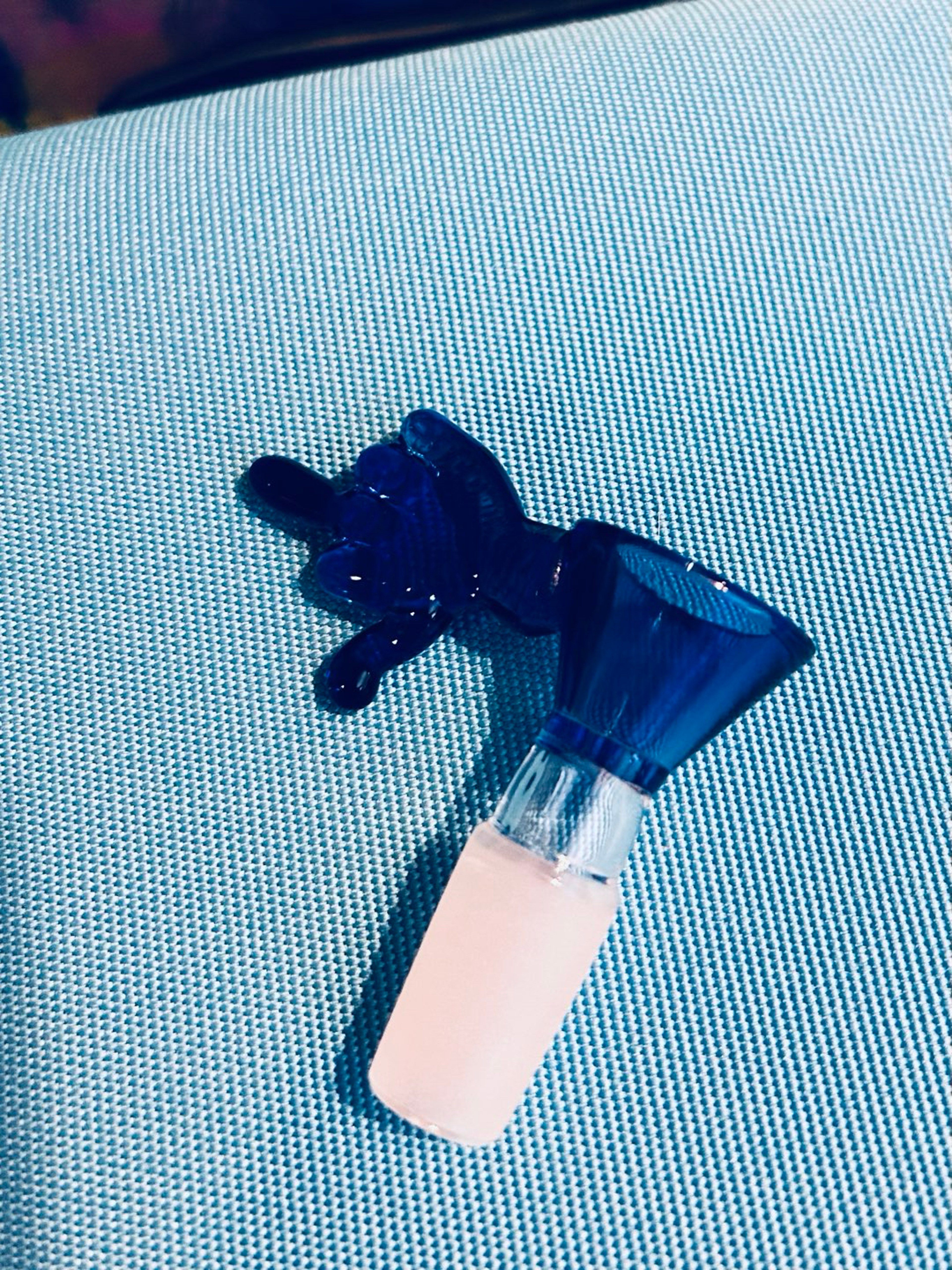 Preview pic of Blue 🖕🏻 handled glass slide