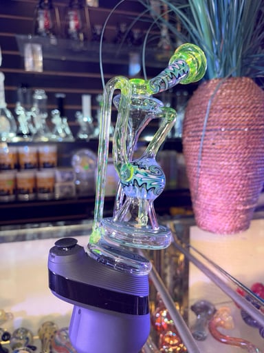 Preview pic of MANCHILD GLASS PUFFCO RECYCLER