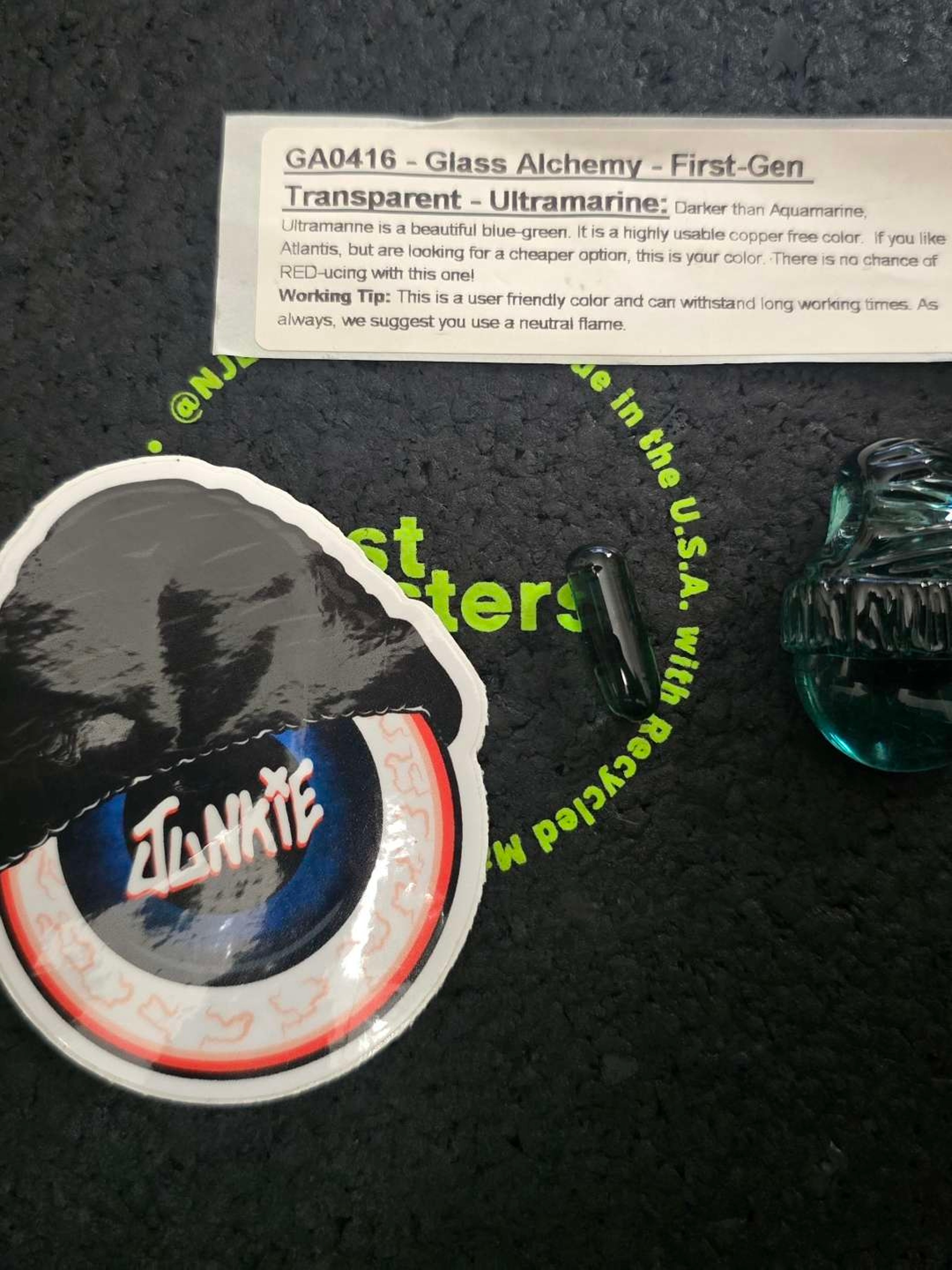 Preview pic of Junkie color sample sets