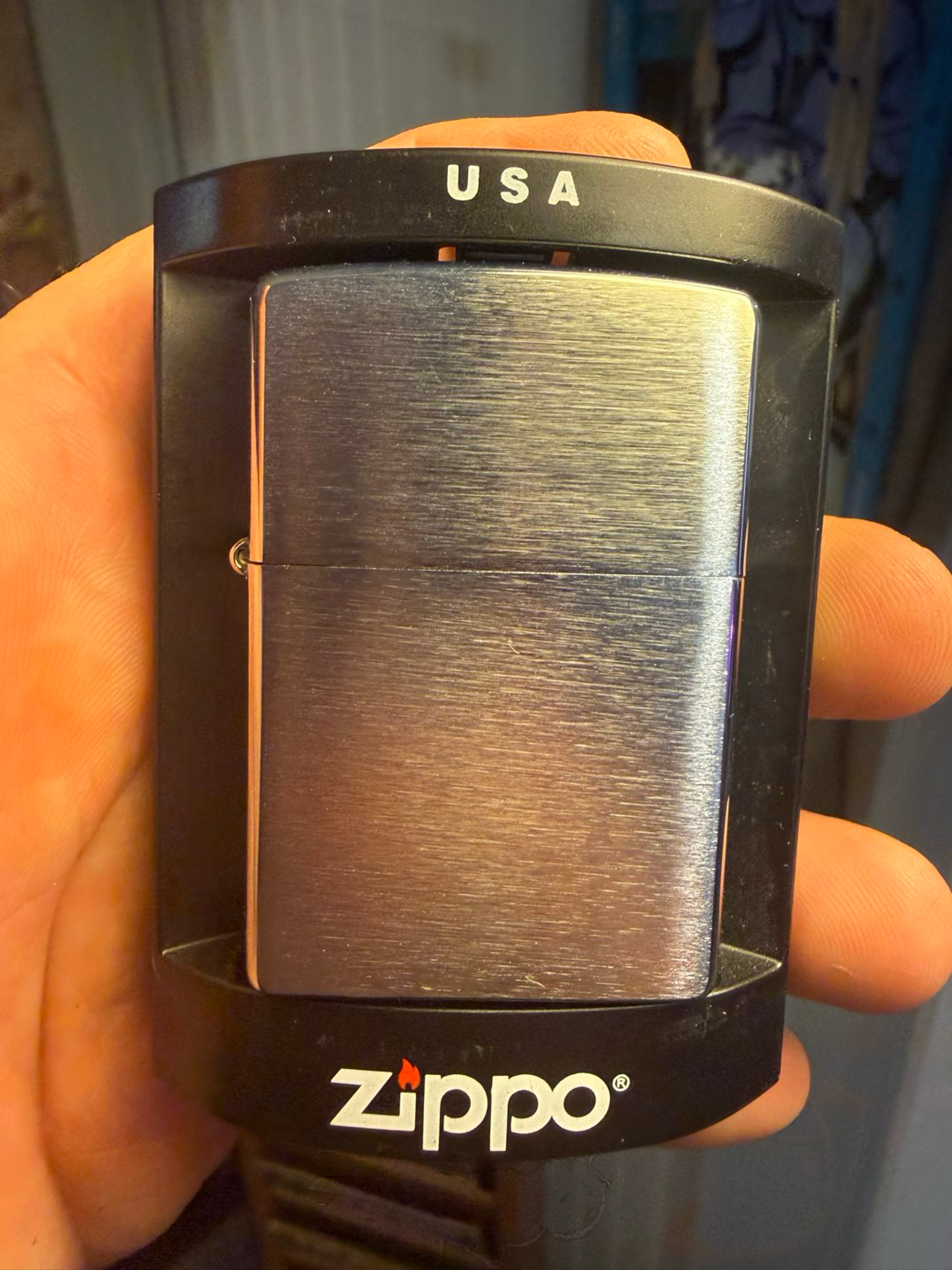 Preview pic of Zipo lighter