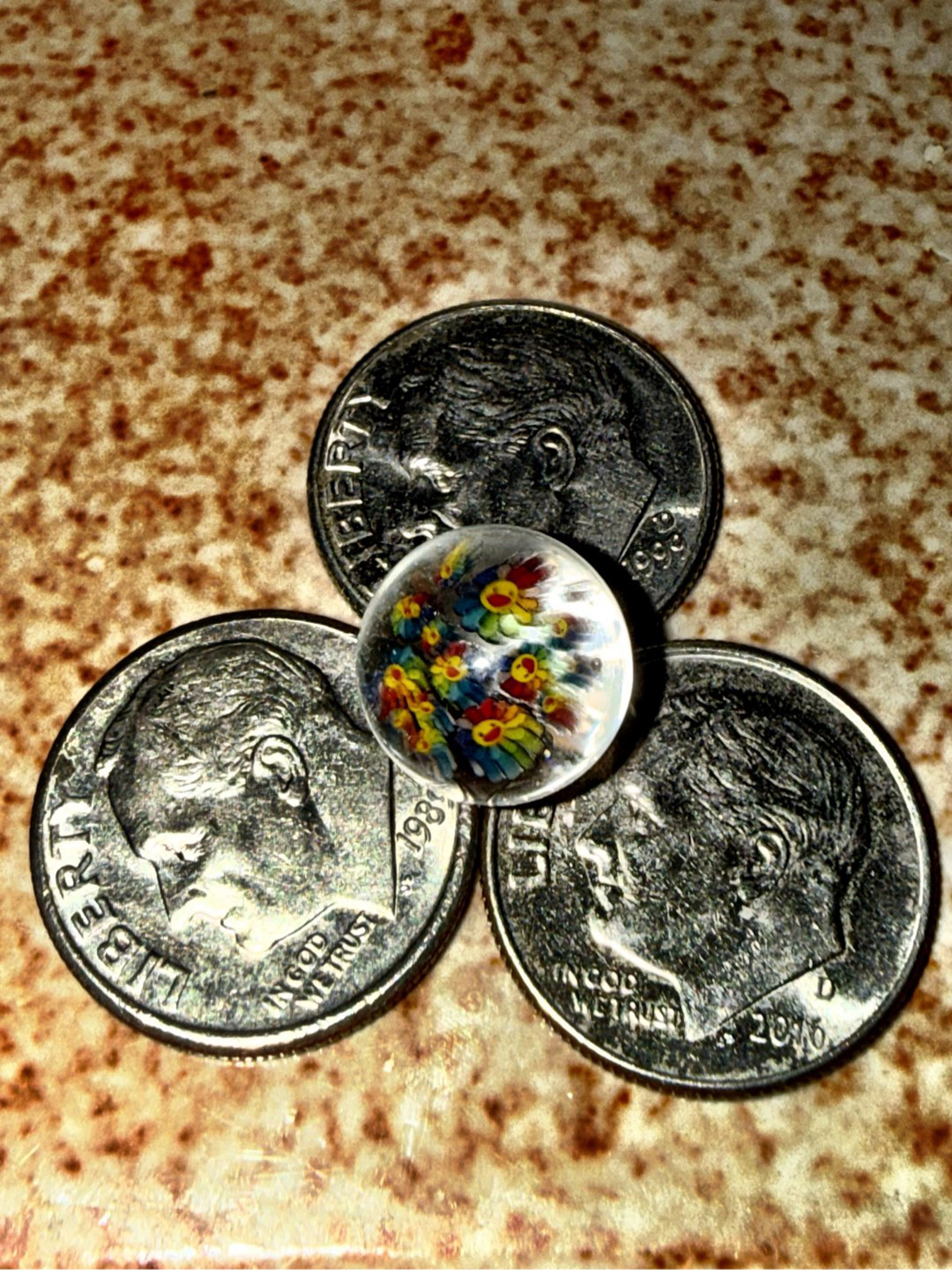Preview pic of Murakami Cluster Marble