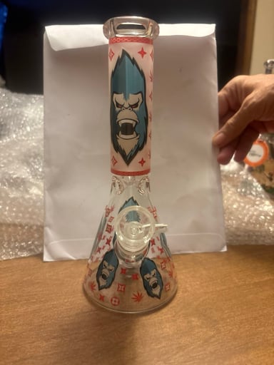 Preview pic of Louis Vuitton gorilla bong