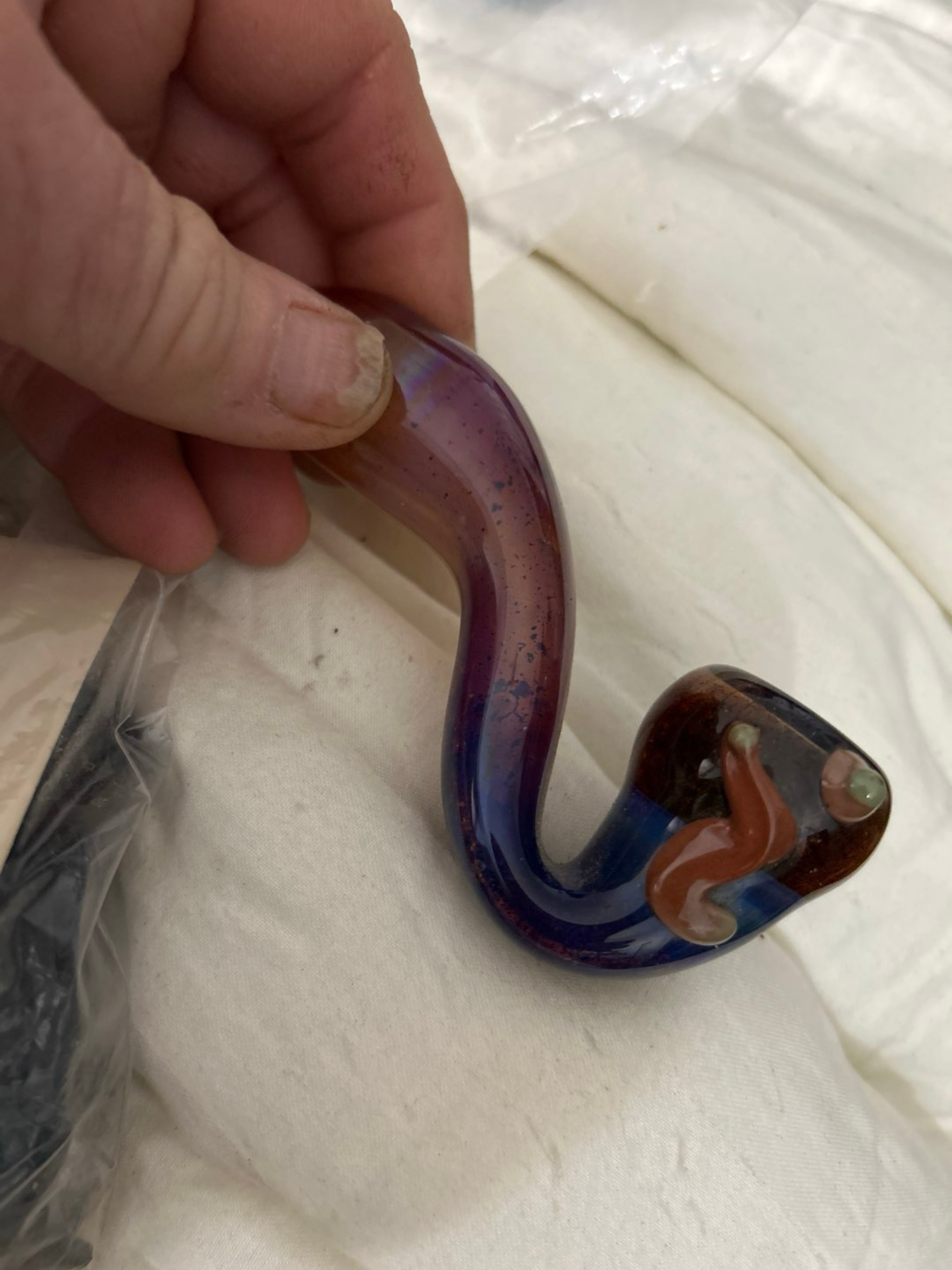 Preview pic of Glass hand blown tobacco style