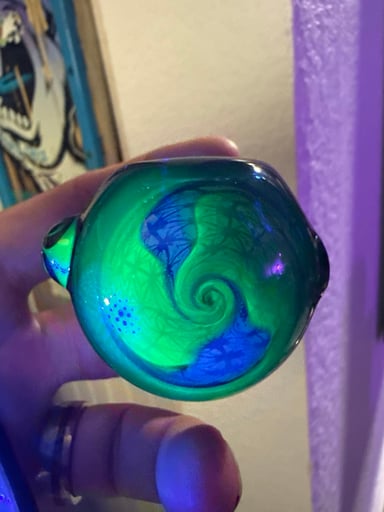 Preview pic of Kinda Glass OG UV dry pipe
