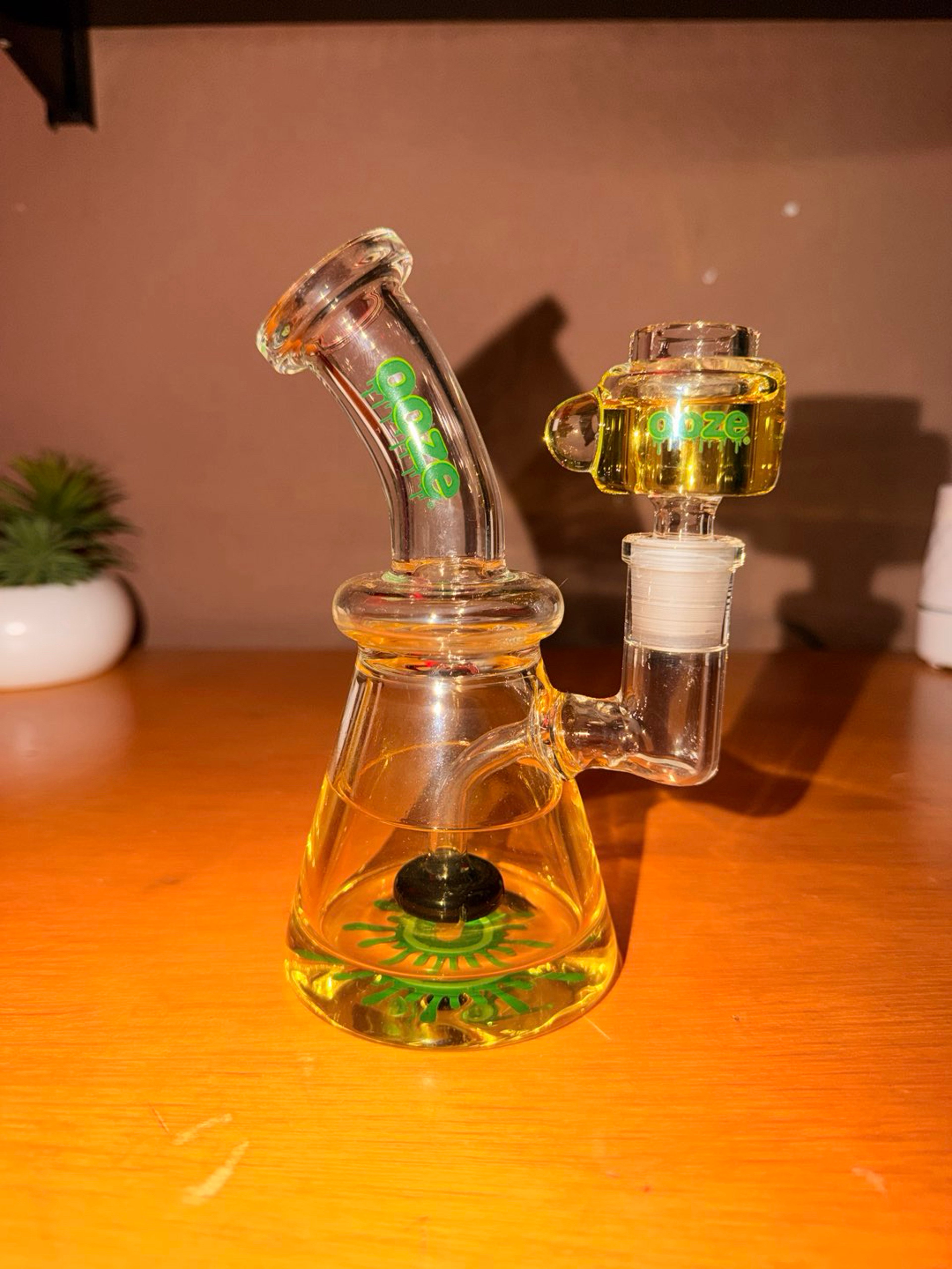 Preview pic of Ooze Glyco Glycerin Freeze Beaker – Mellow Yellow – 6.5” 14mm