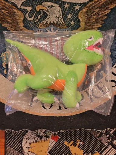 Preview pic of Elbo Glass Nya Plush