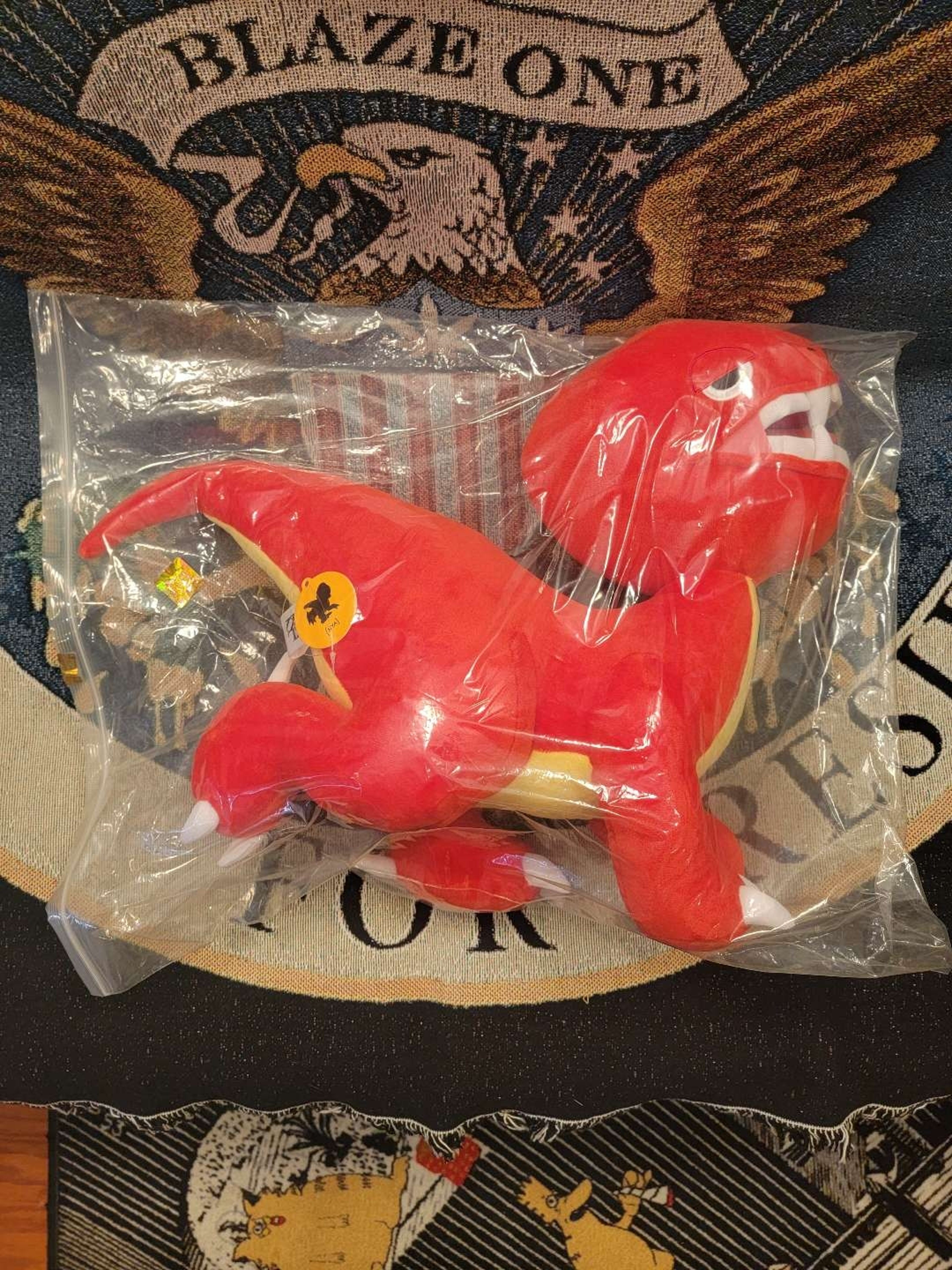 Preview pic of Elbo Glass Open Mouth Nya Plush