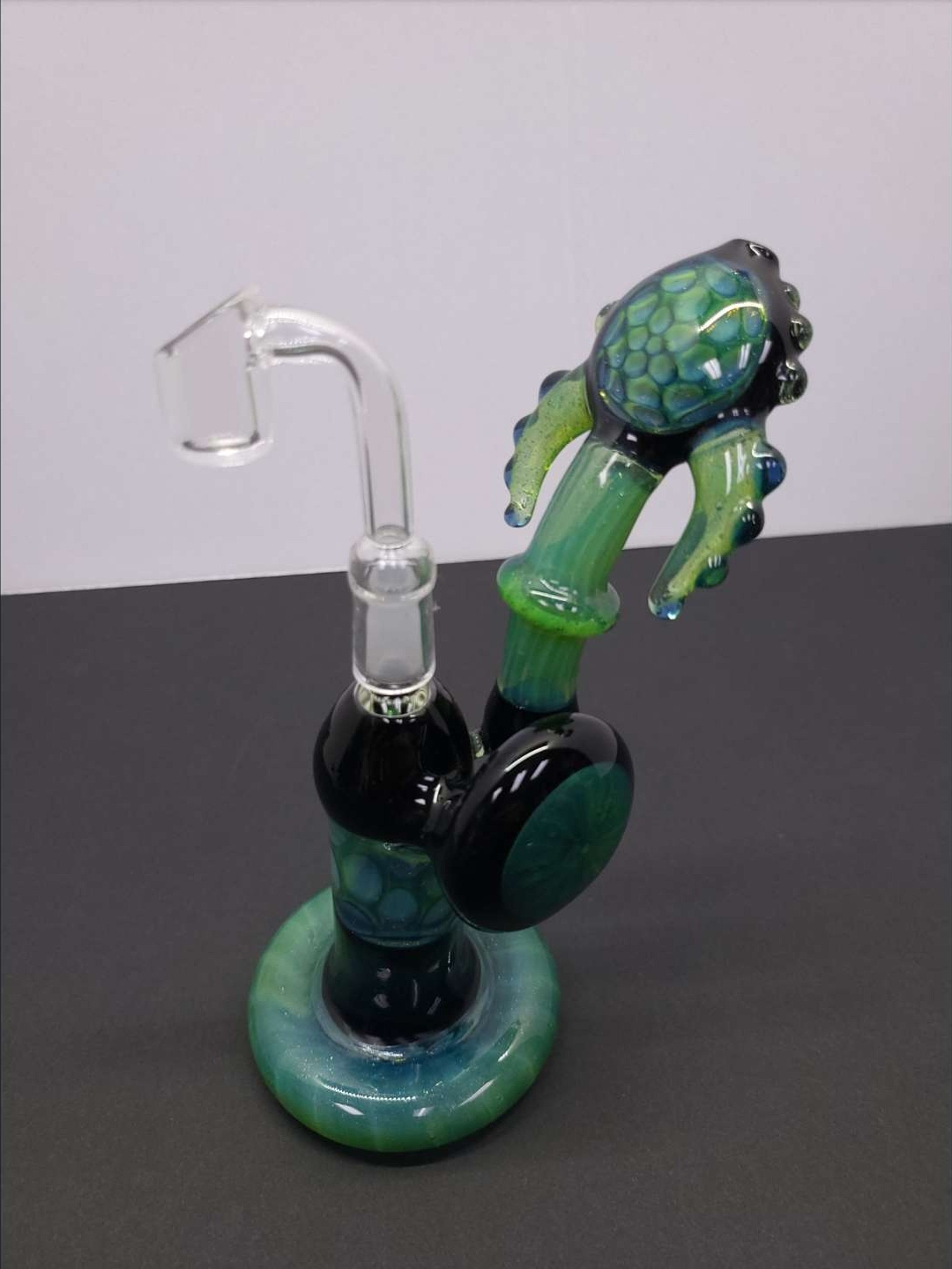 Preview pic of Sculptural Creature Head Heady Rig w/ Worked Marble - NEW OLD STOCK