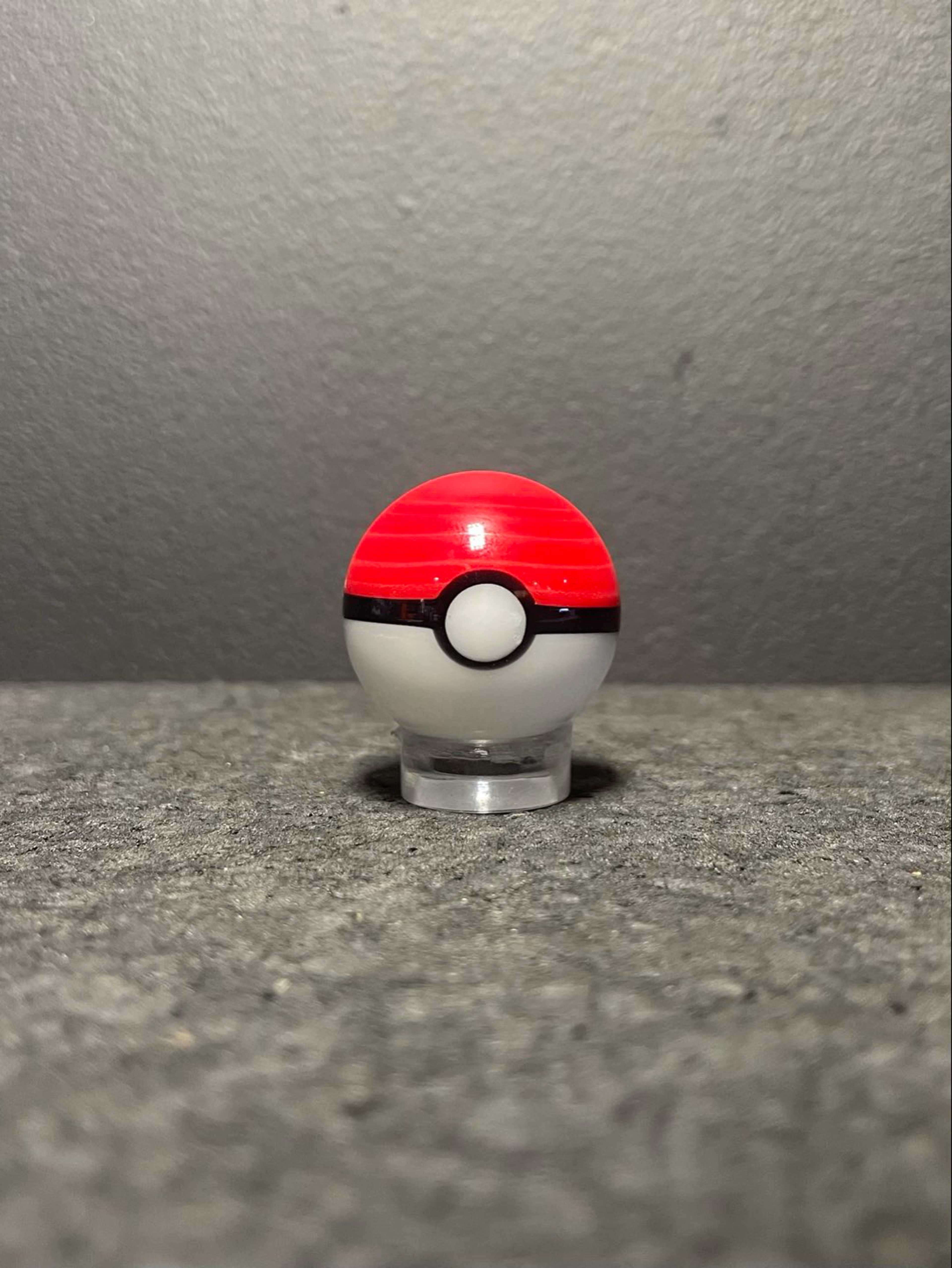 Preview pic of Pokeball Marble Red/White