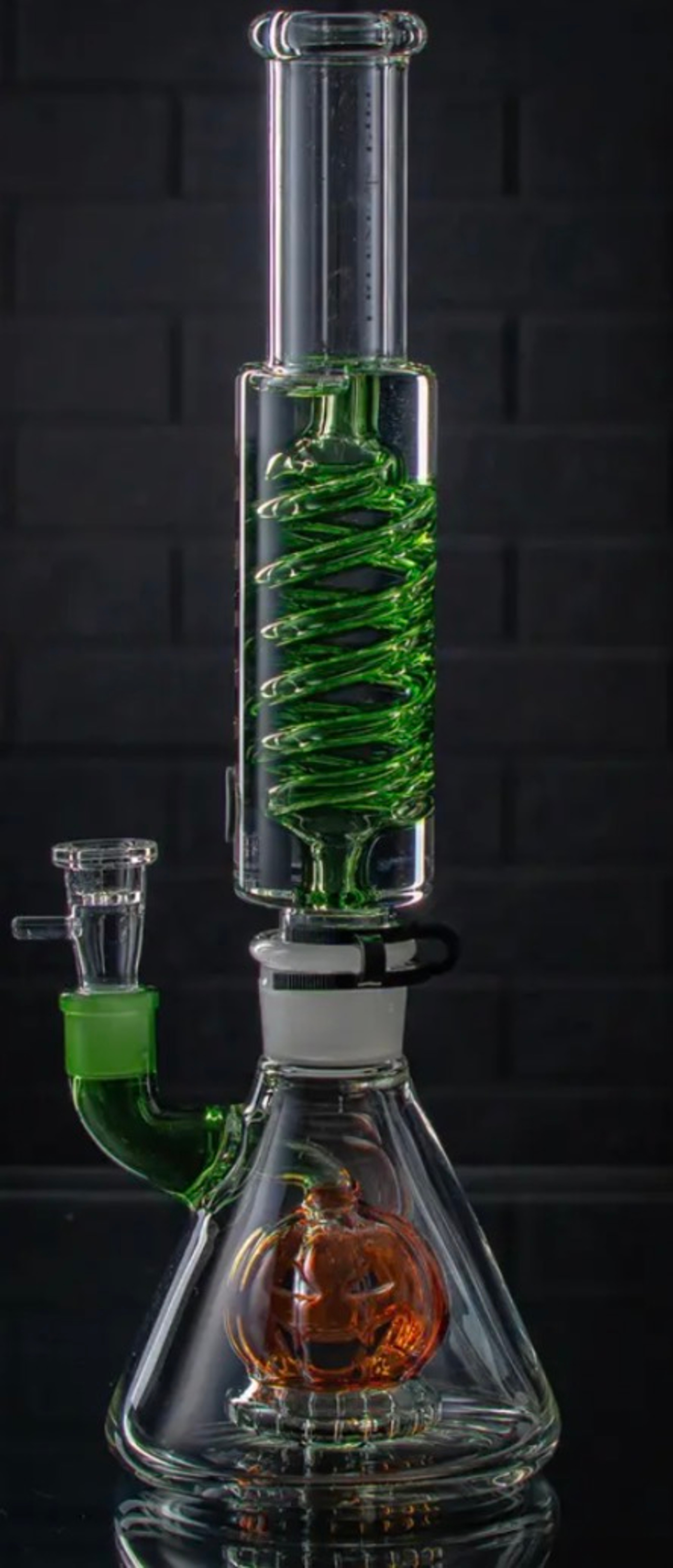 Freeze Pipe Bong Pro Halloween Edition (2026) image 0
