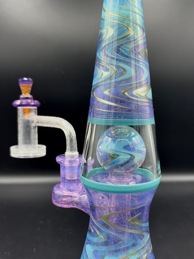 Preview pic of YG Glassworks Lamp
