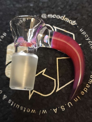 Preview pic of Papa P Glass 18mm 4 hole Slide