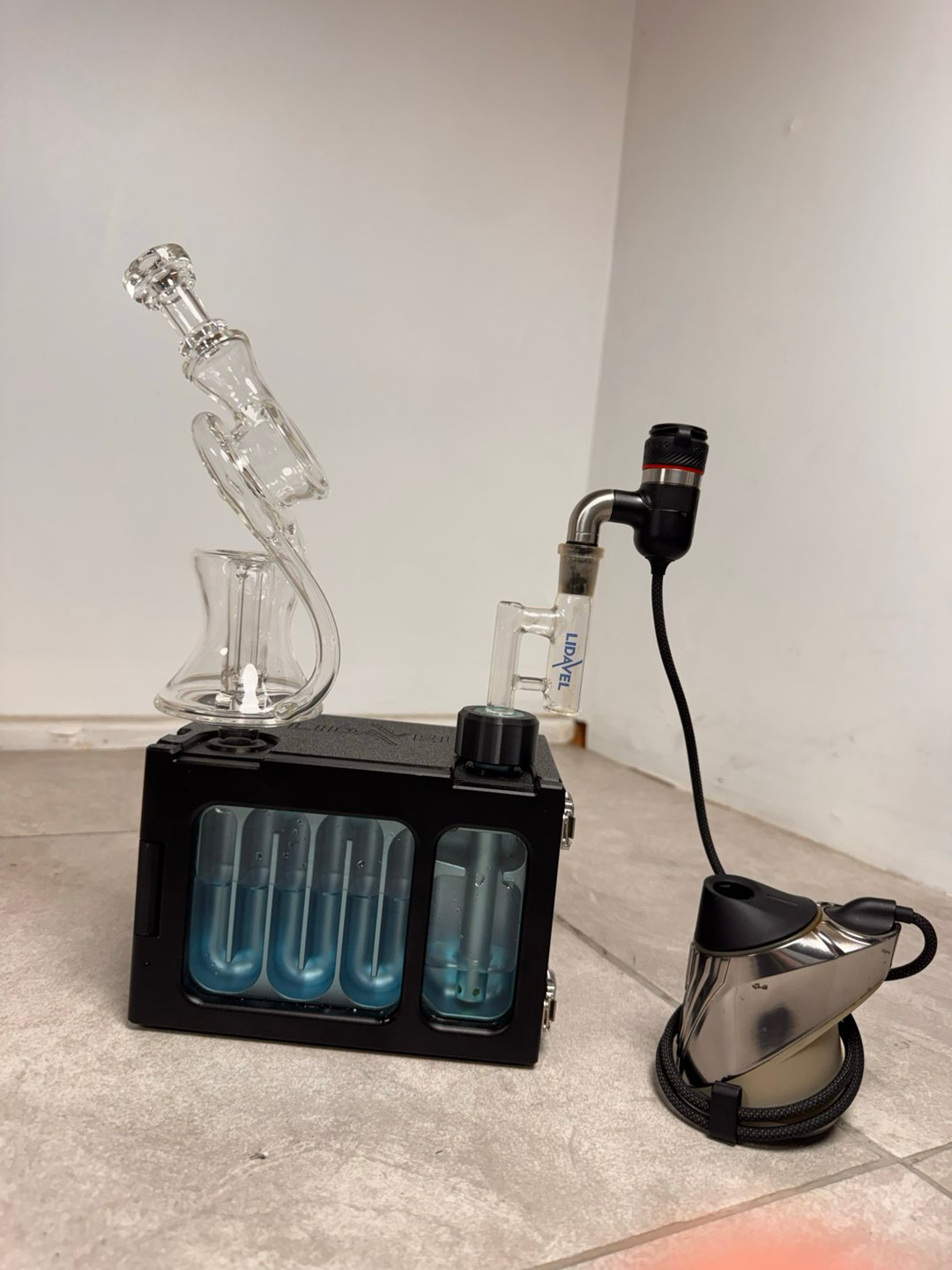 Preview pic of ERY GLASS LEAN BACK RECYCLER FOR LIDAVEL BOX - CLEAR