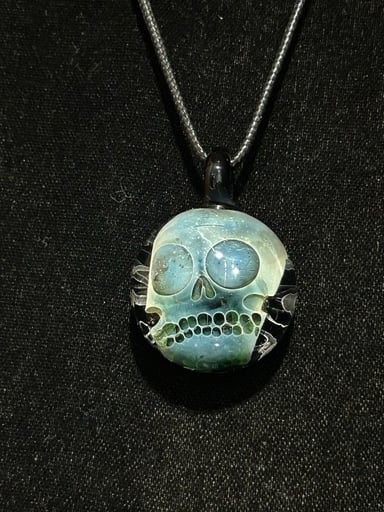Preview pic of Skull pendant