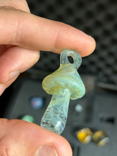 Preview pic of Ben focus mushroom pendant