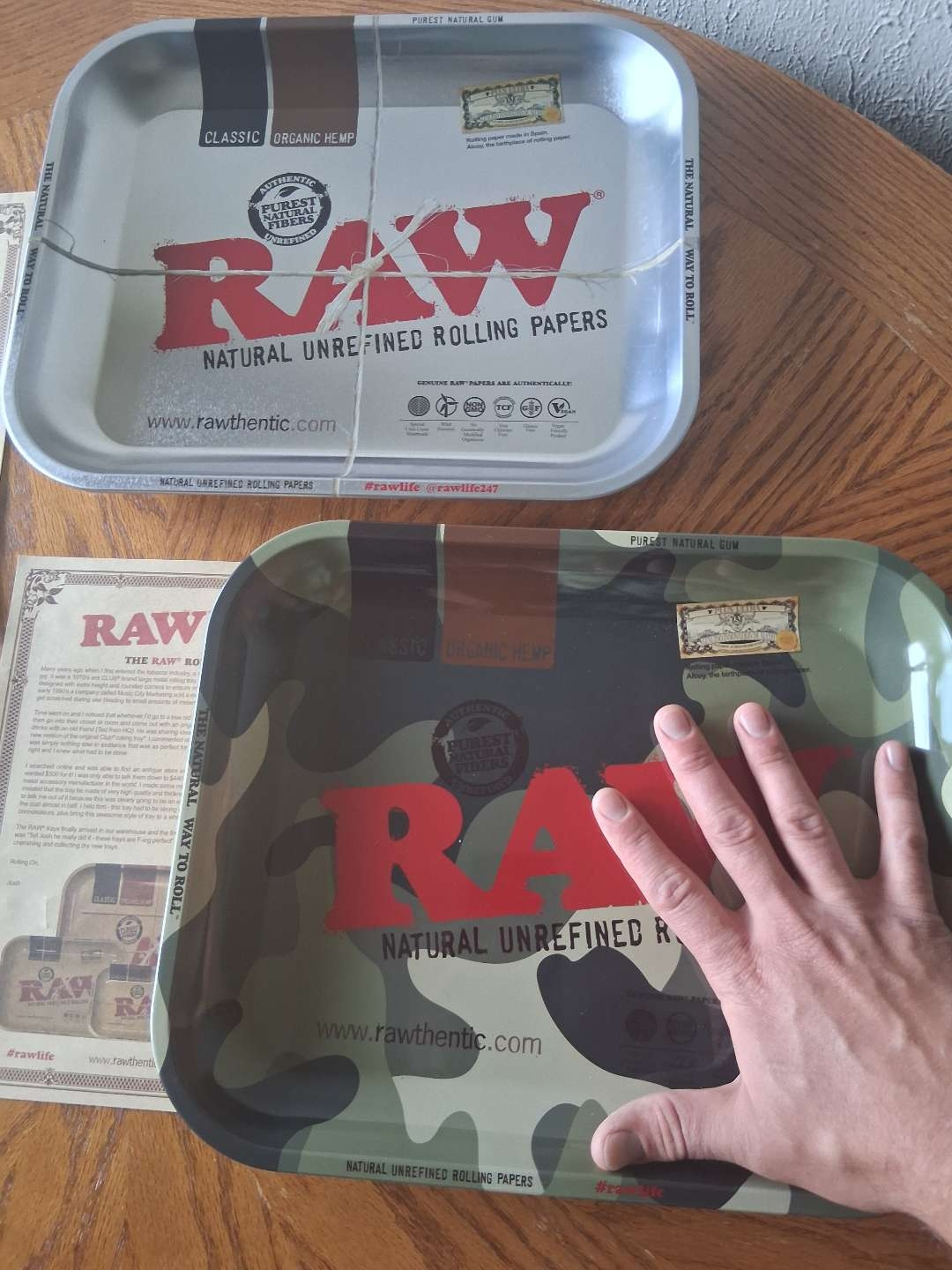 Preview pic of Authentic monster RAW brand rolling trays, 2 for the deal