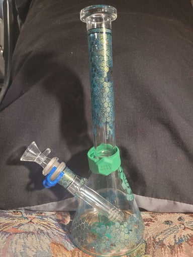 Preview pic of SeshGear Honeycomb Beaker Glass Water Pipe - 9.75"