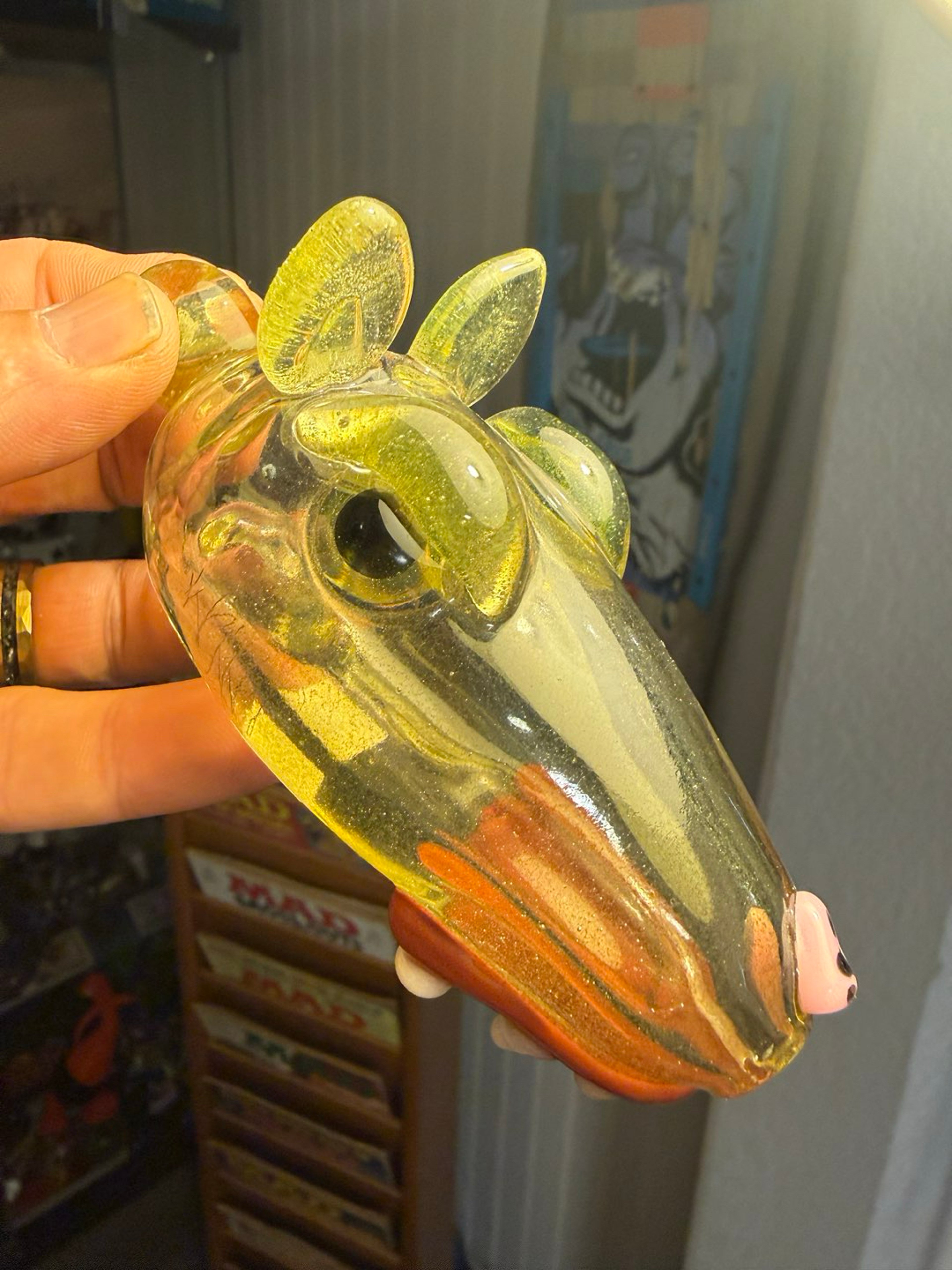 Preview pic of Pendant sculpted dry pipe
