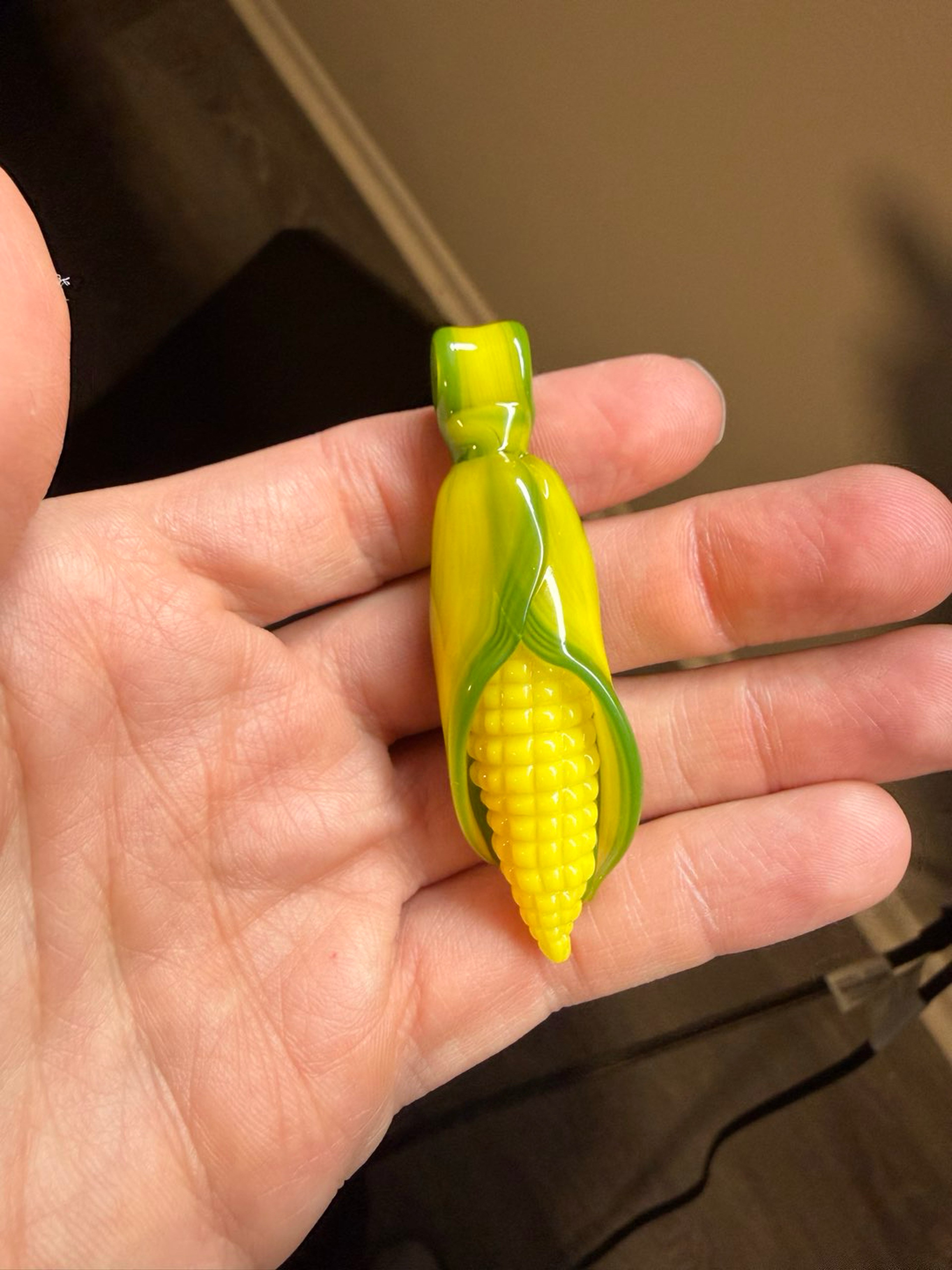 Corn on the Cob Pendant rosburg glass image 0