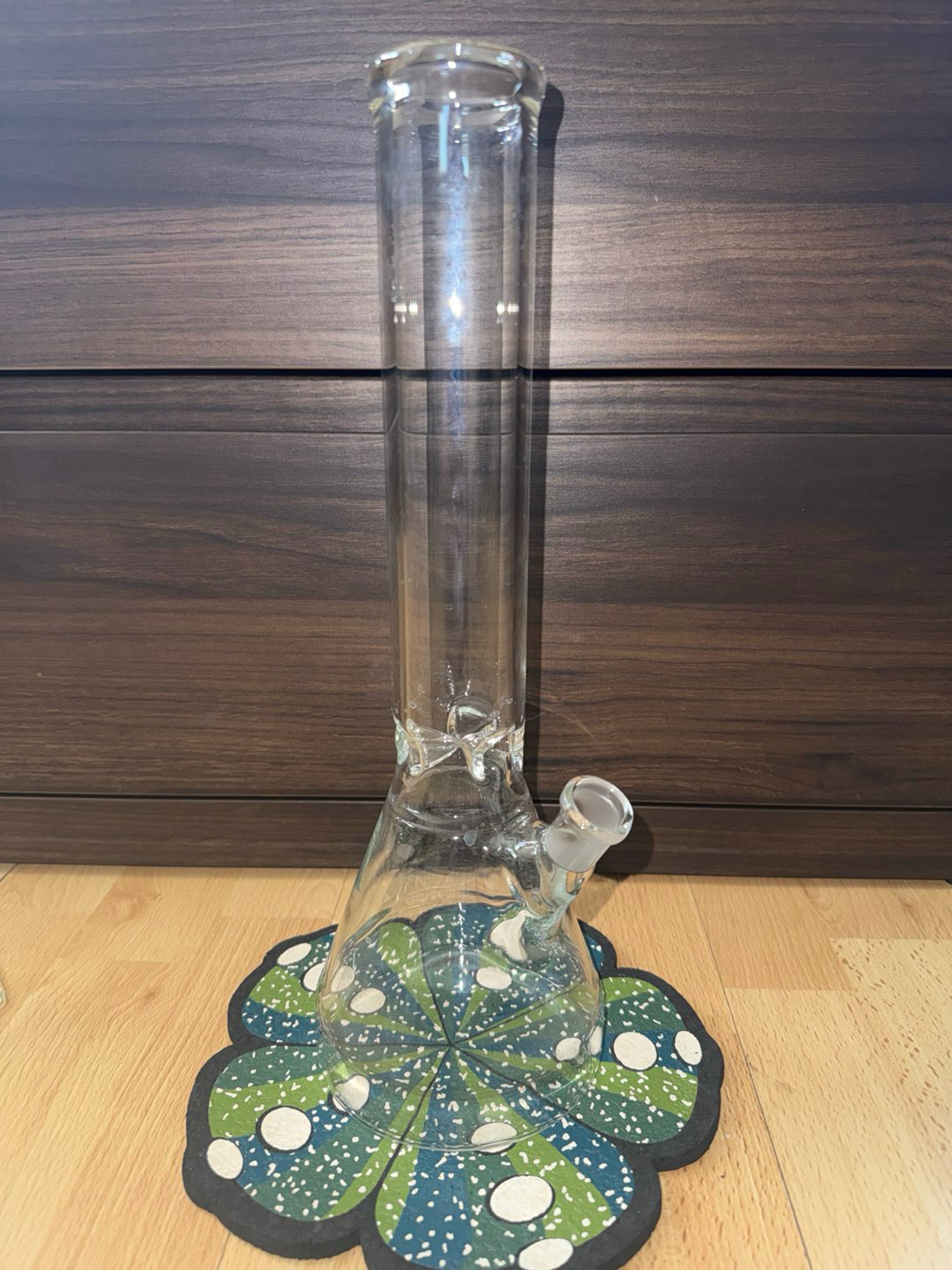 Clear Beaker image 0